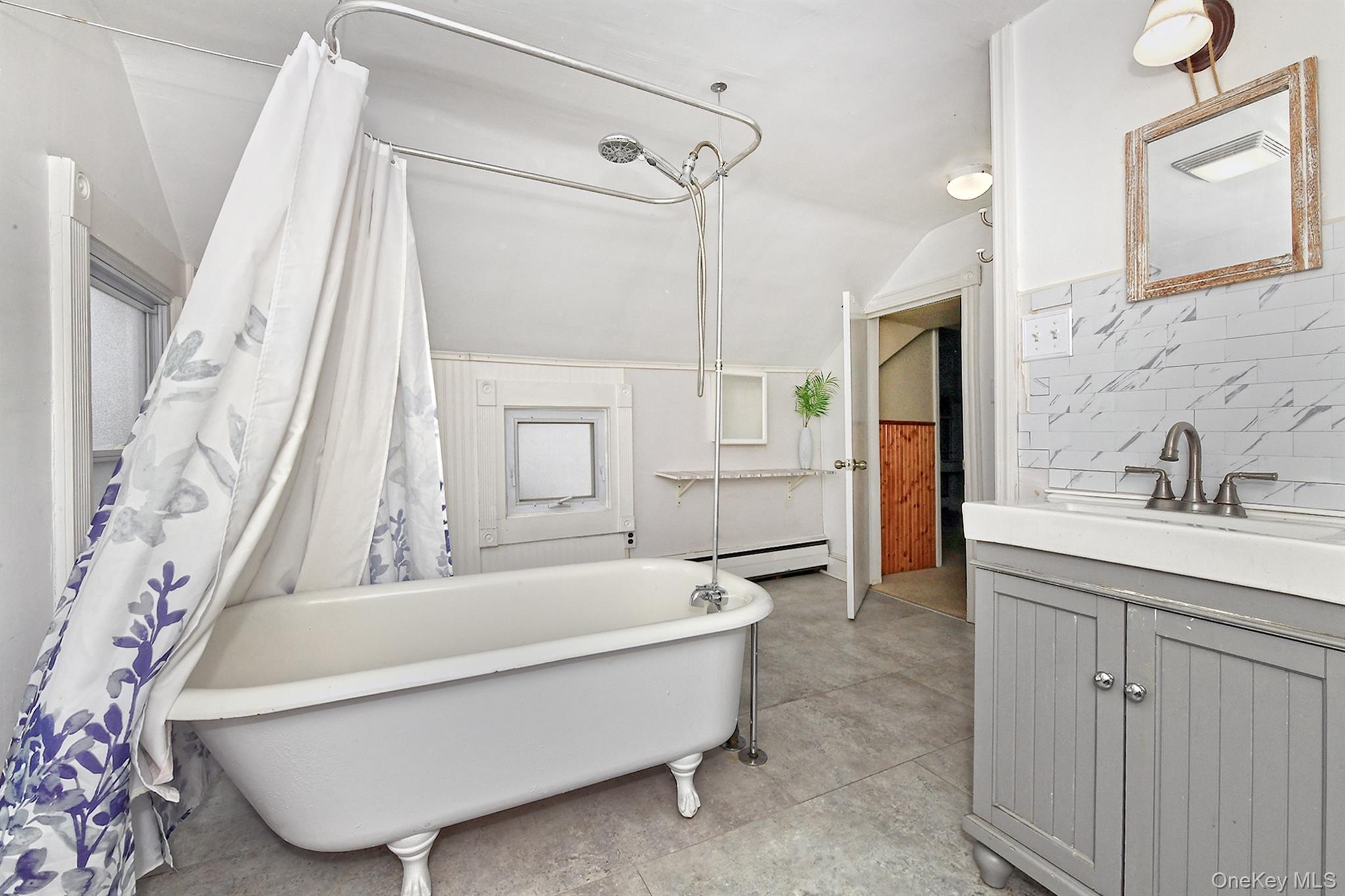 #14 photo, 46 Cedar Street, Amityville , NY 11701