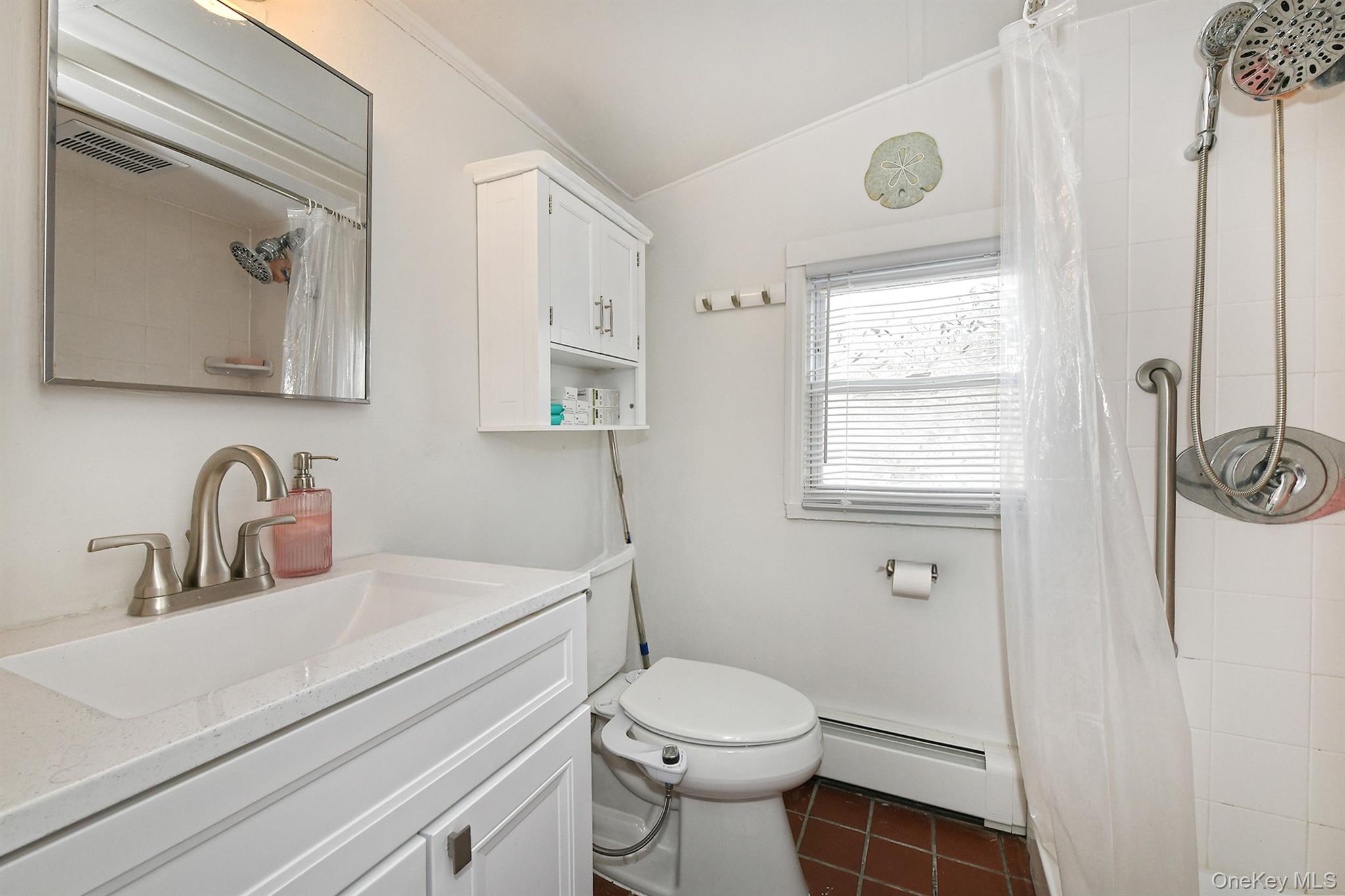 #9 photo, 46 Cedar Street, Amityville , NY 11701