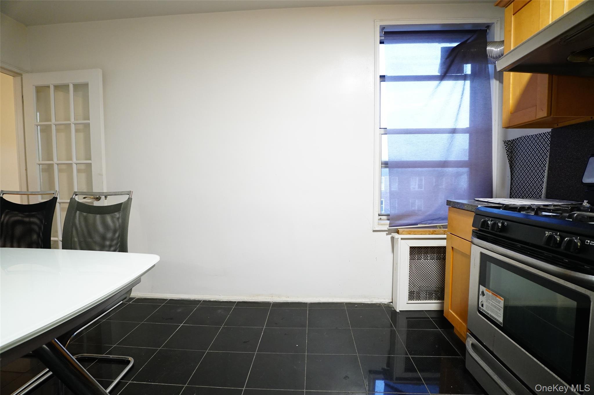 #13 photo, 65-10 108 Street, كوينز Forest Hills , NY 11375