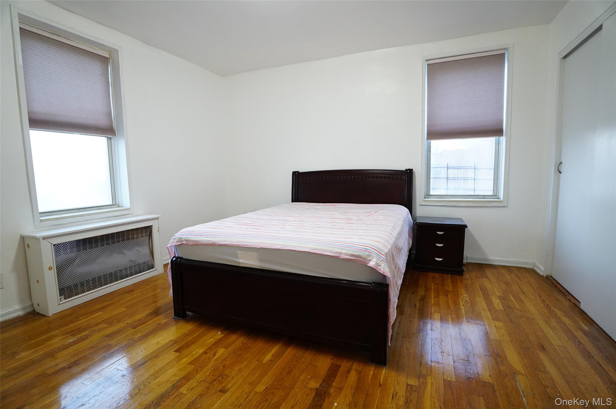 #17 photo, 65-10 108 Street, كوينز Forest Hills , NY 11375