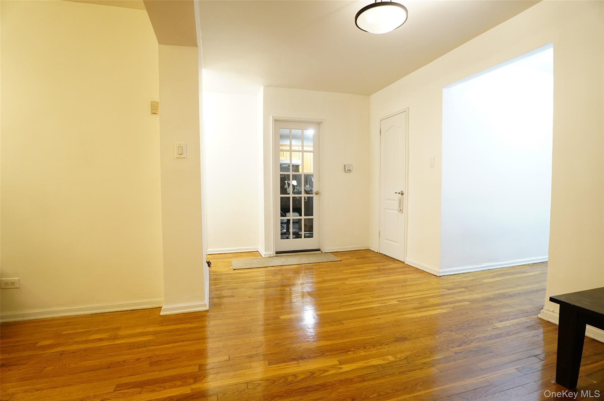 #7 photo, 65-10 108 Street, كوينز Forest Hills , NY 11375