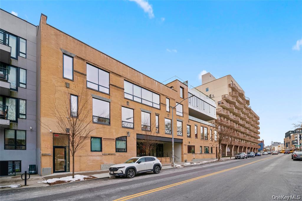 #2 photo, 850 Metropolitan Avenue, Brooklyn , NY 11211