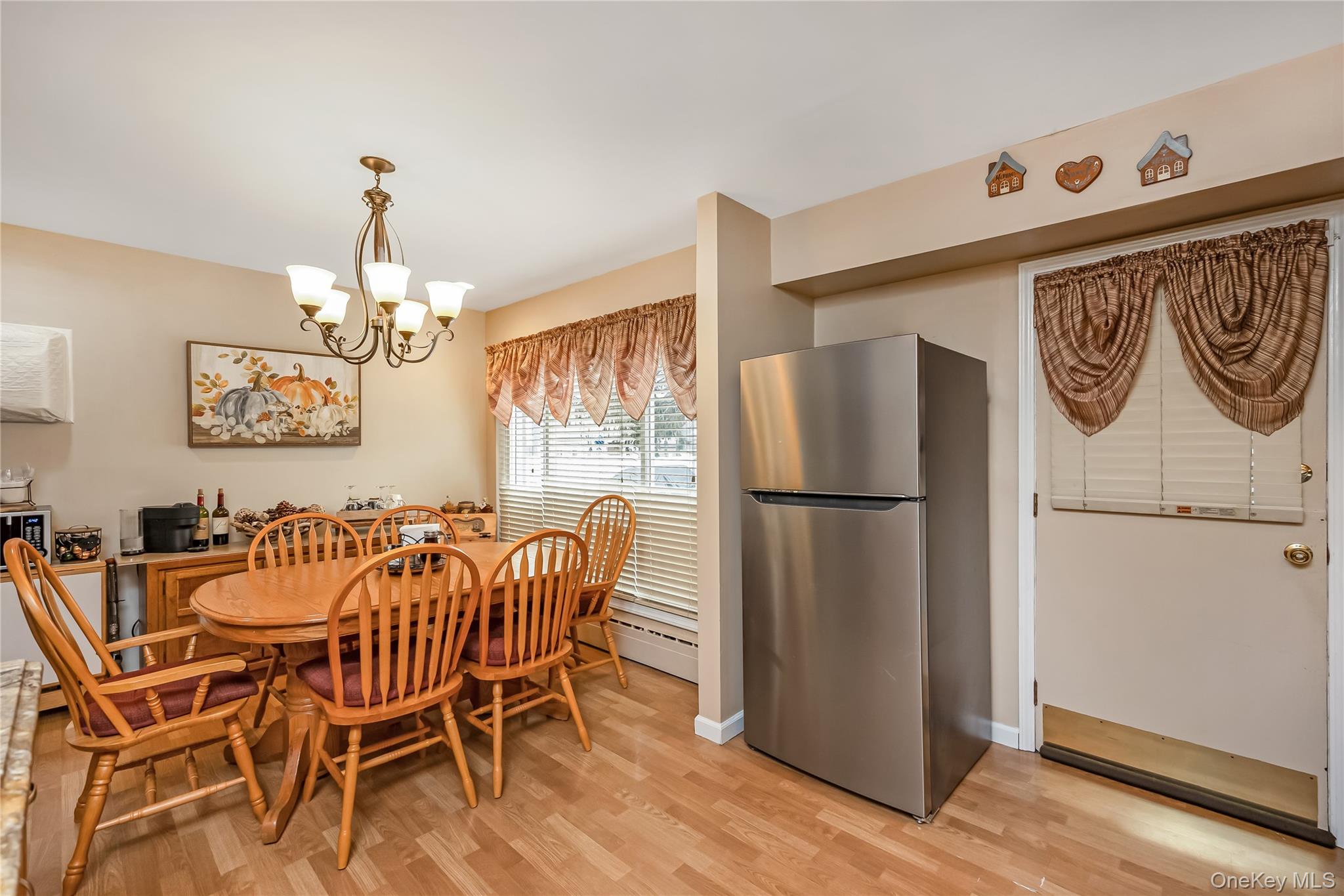 #17 photo, 75 N Sloan Drive, 長島 Valley Stream , NY 11580