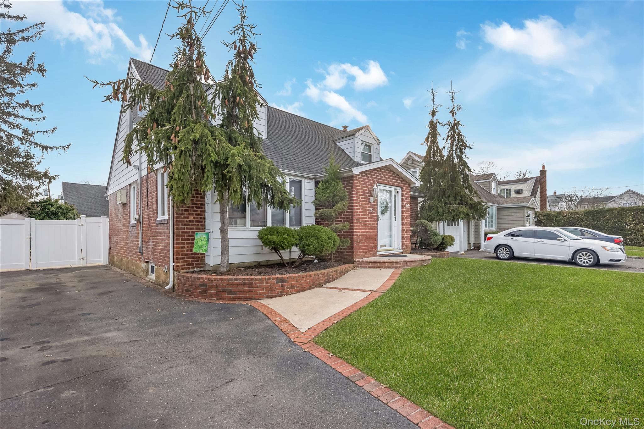 #3 photo, 75 N Sloan Drive, 長島 Valley Stream , NY 11580