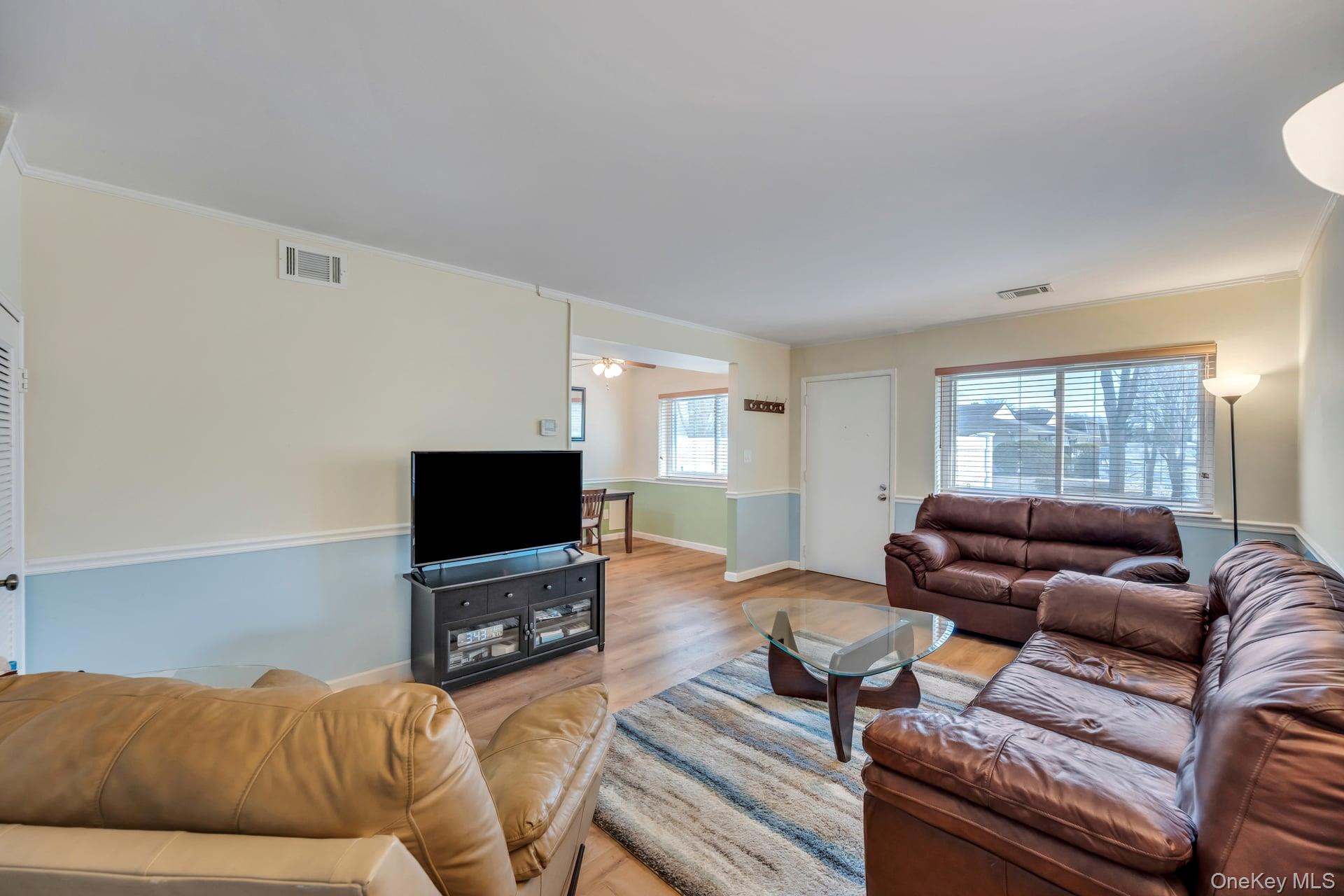 #5 photo, 199 Storm Drive, Holtsville , NY 11742