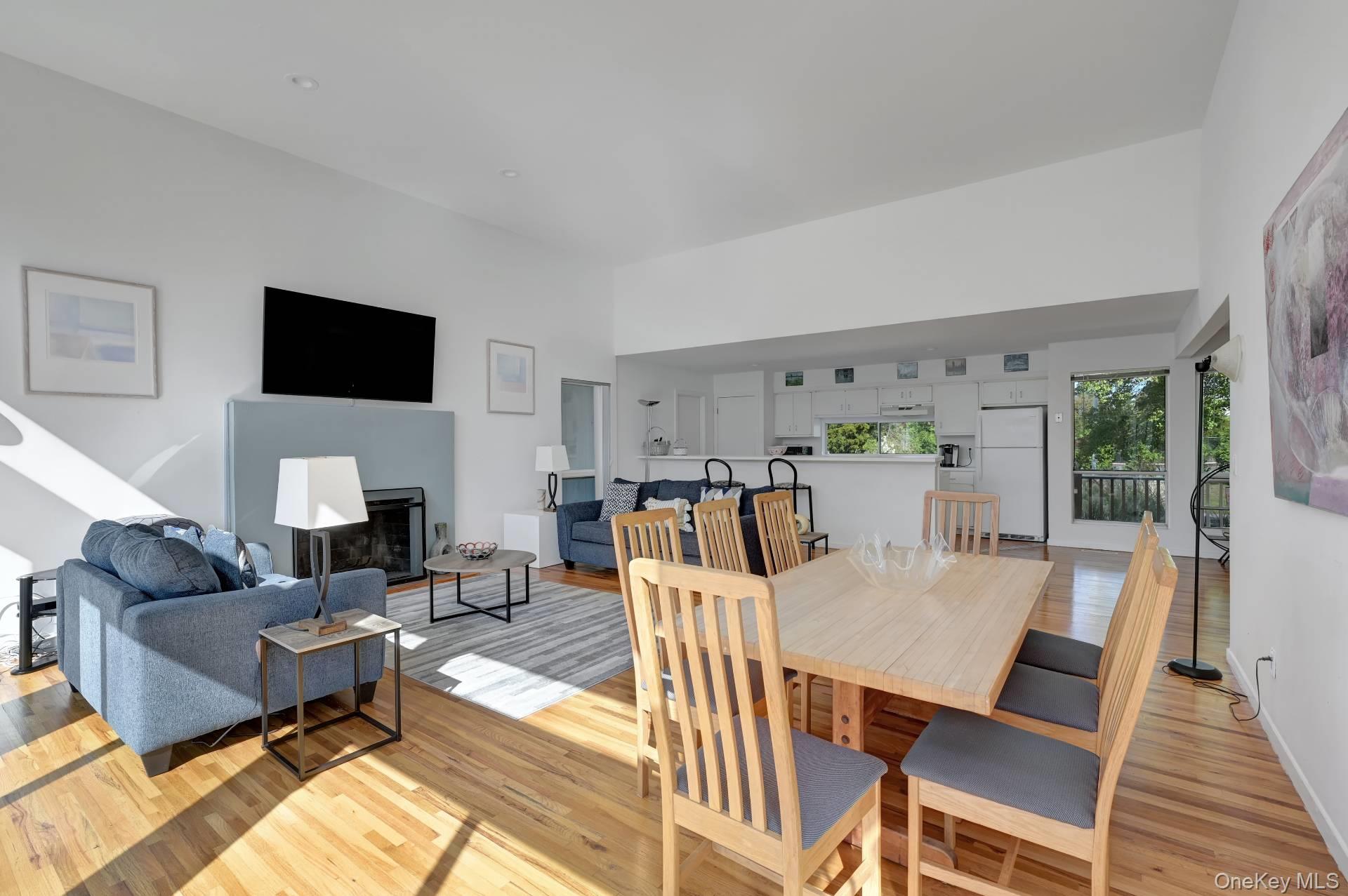 #9 photo, 3 Meadow Way, Westhampton Beach , NY 11978