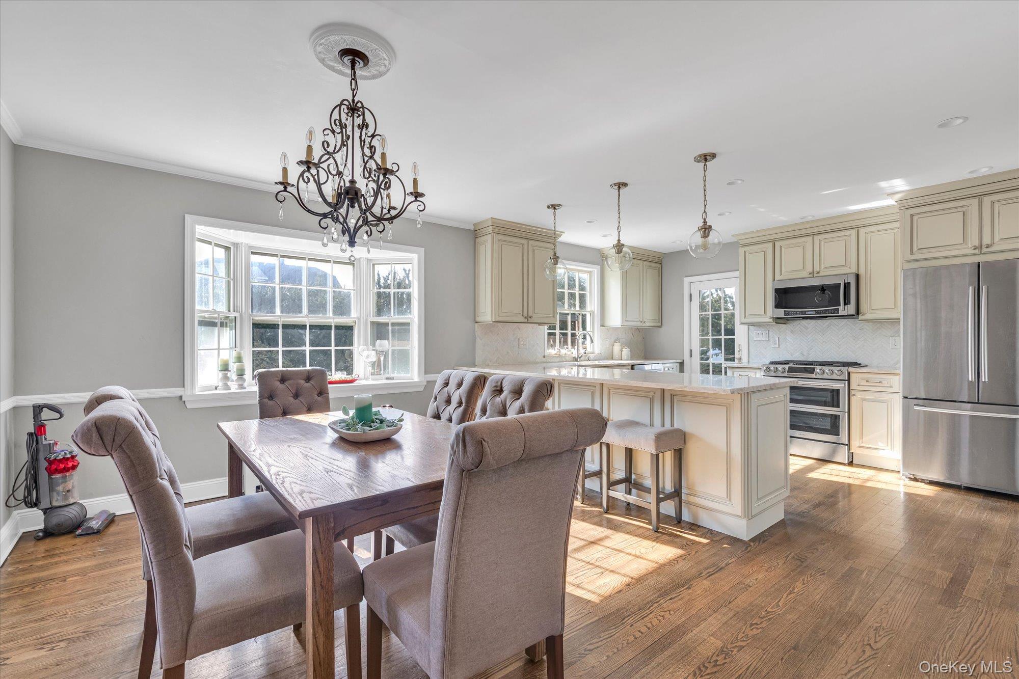 #10 photo, 7 Rutgers Place, ناسو Merrick , NY 11566