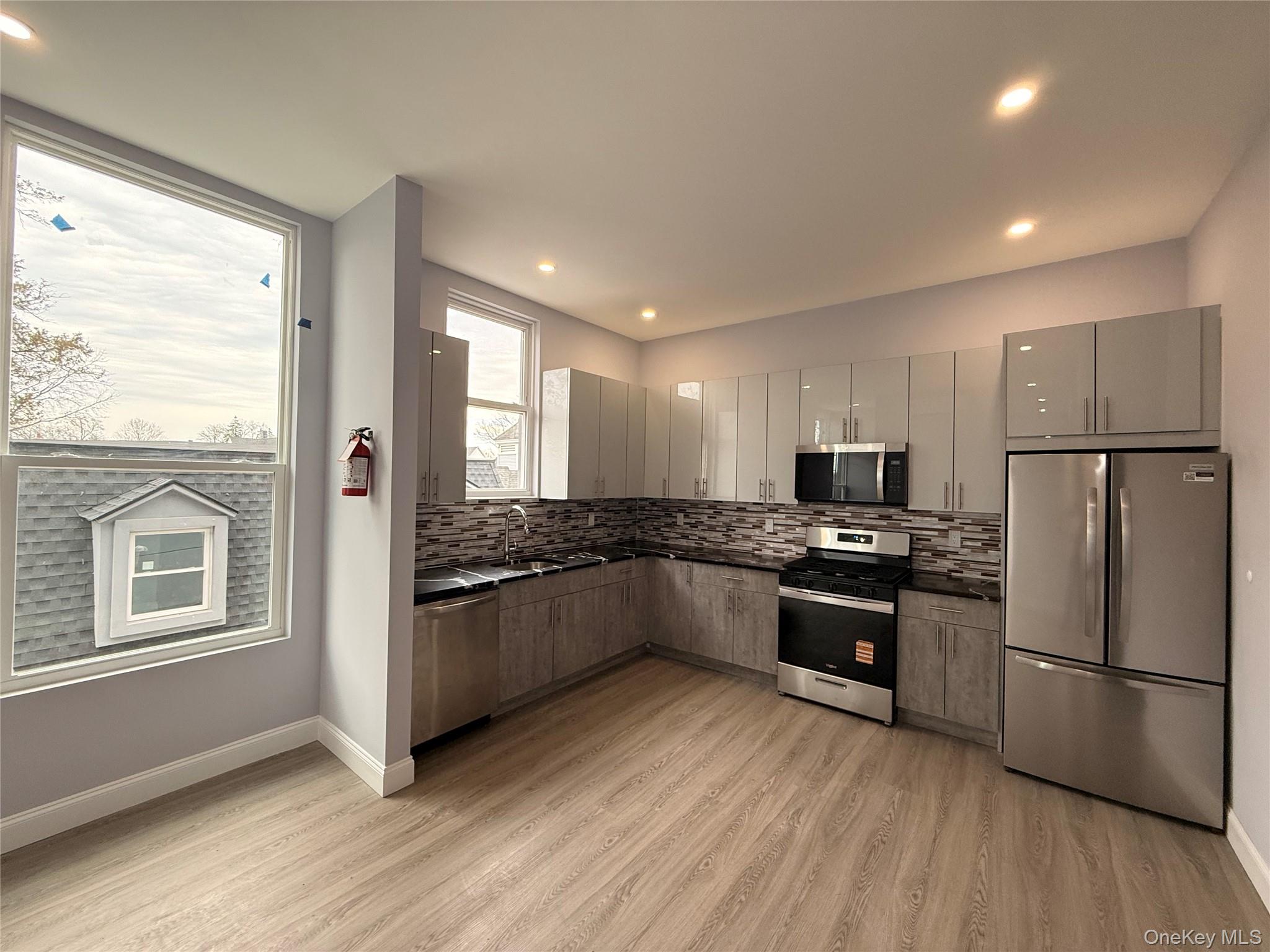 #8 photo, 222 Primrose Avenue, Mount Vernon , NY 10552