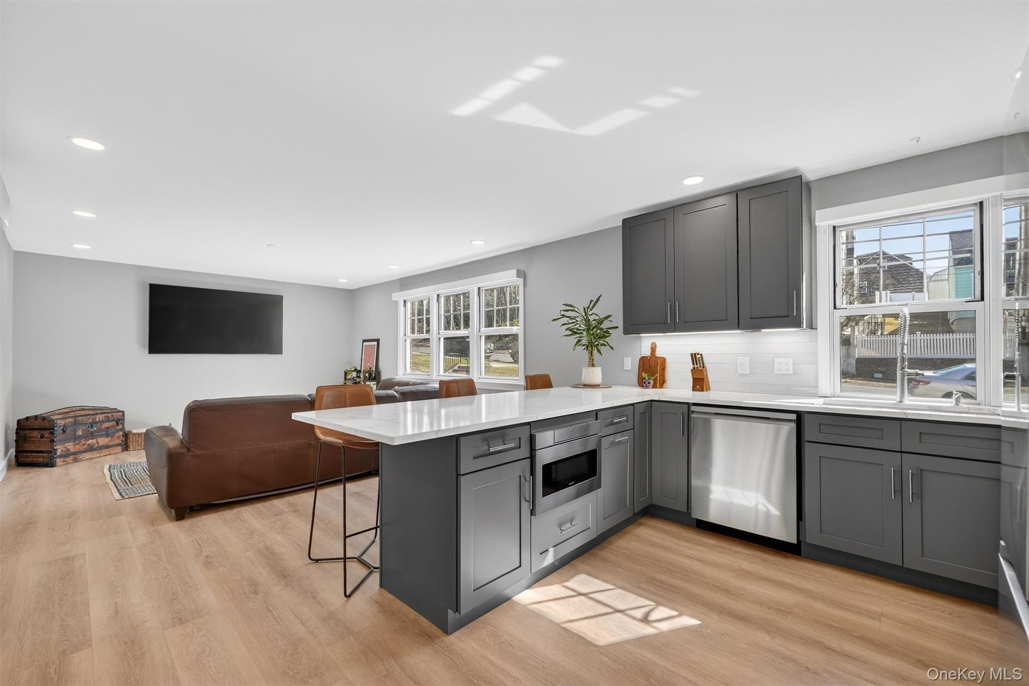 #7 photo, 39 Columbus Avenue, West Harrison , NY 10604