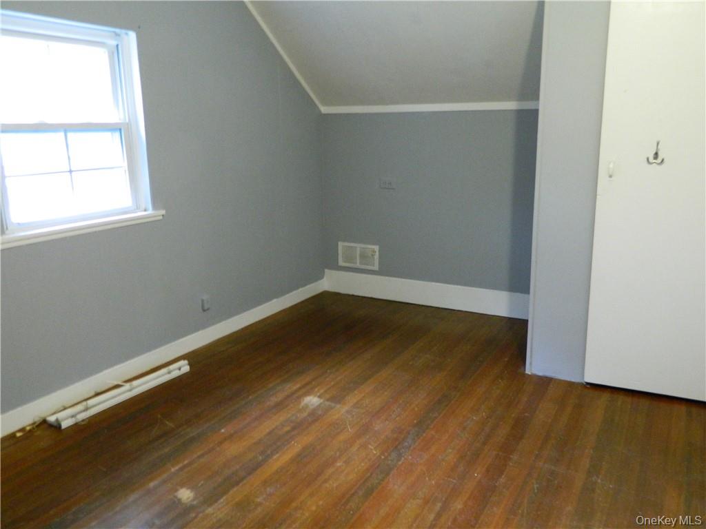 #19 photo, 34 Kings Highway, 뉴욕주 New City , NY 10956