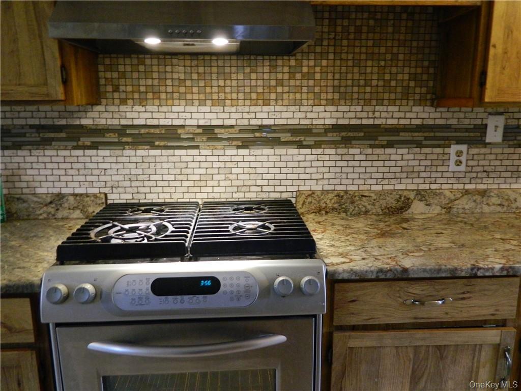 #8 photo, 34 Kings Highway, 뉴욕주 New City , NY 10956