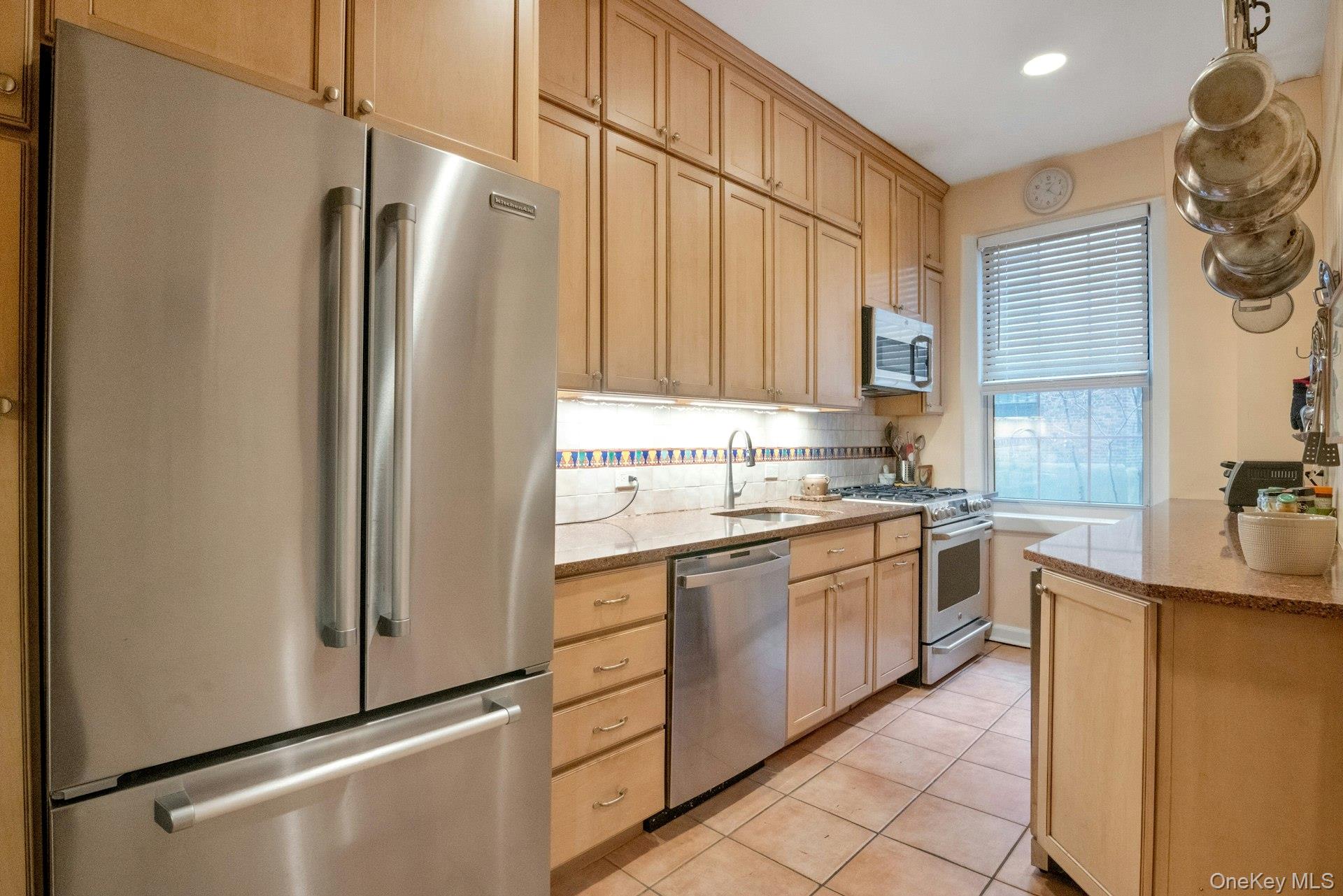 #9 photo, 25 Parkview Avenue, Bronxville , NY 10708