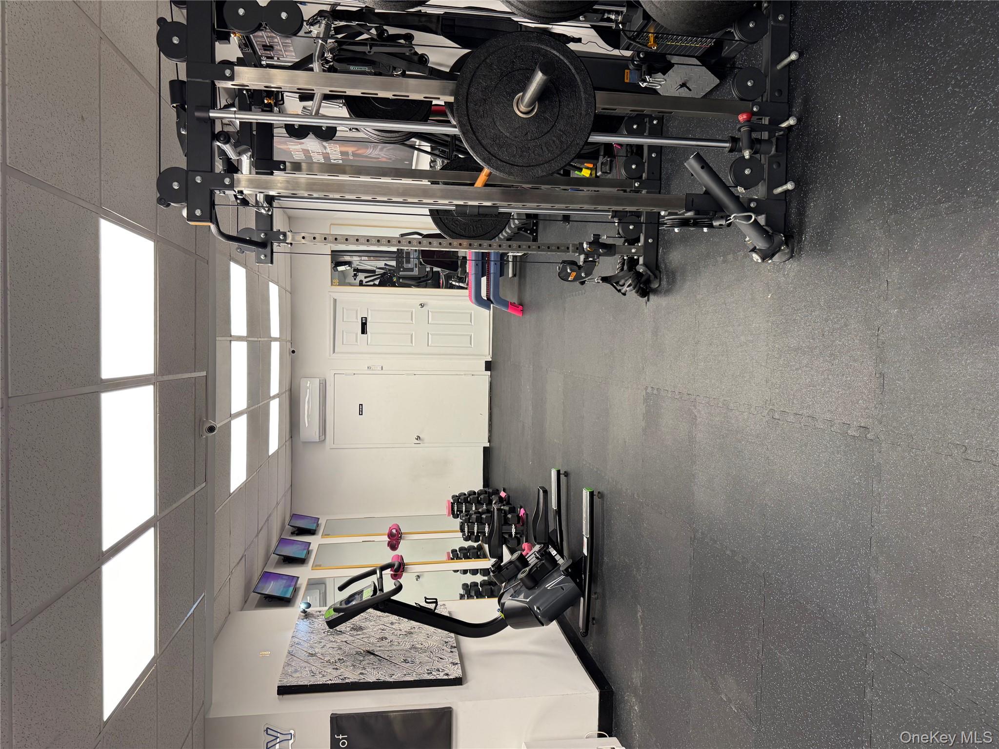 #4 photo, 2990 Bruckner Boulevard, Bronx , NY 10465