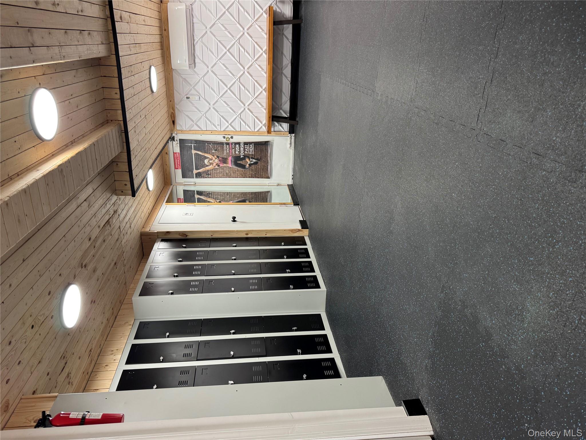 #5 photo, 2990 Bruckner Boulevard, Bronx , NY 10465