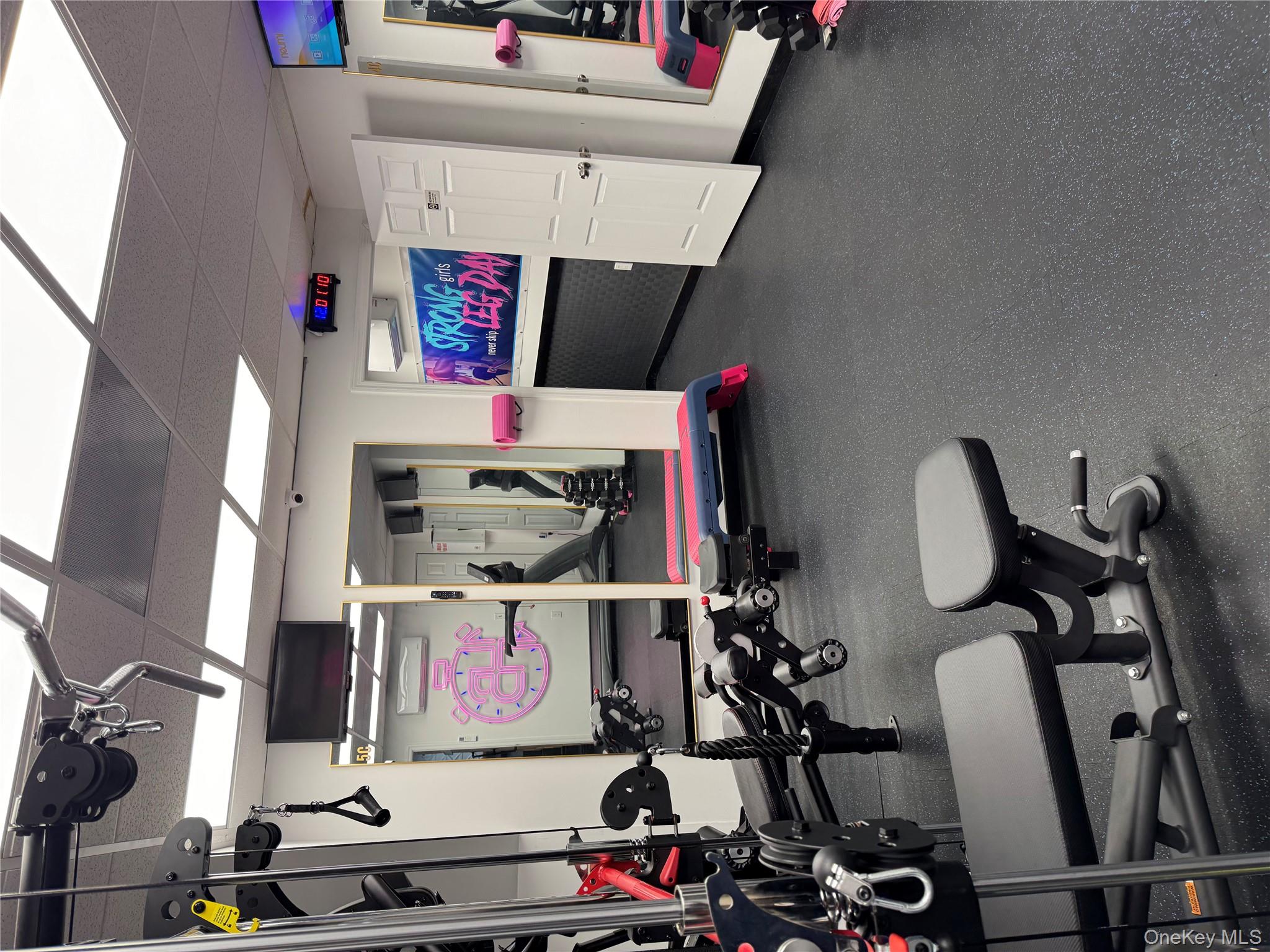 #7 photo, 2990 Bruckner Boulevard, Bronx , NY 10465