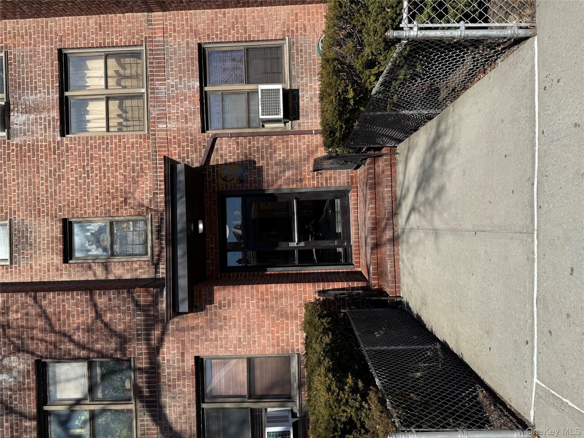 #1 photo, 745 E 231st Street, Bronx , NY 10466