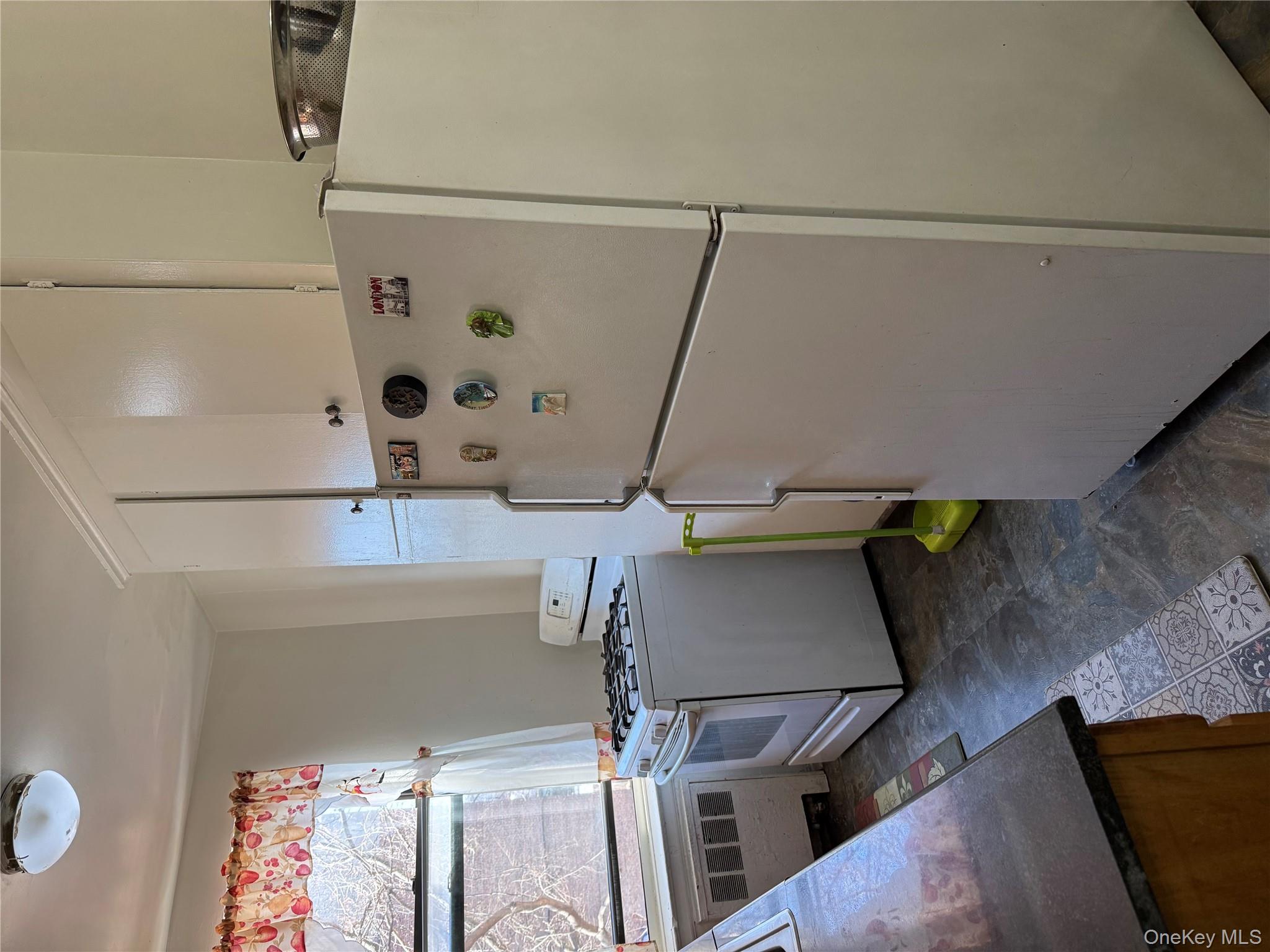 #4 photo, 745 E 231st Street, Bronx , NY 10466