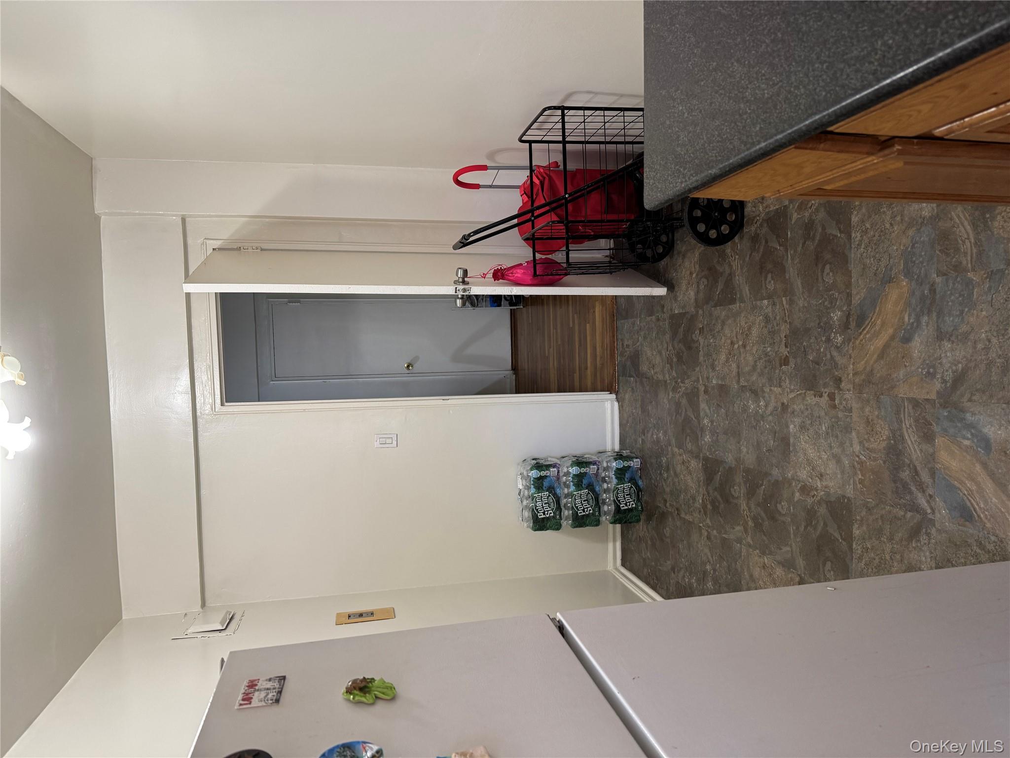 #5 photo, 745 E 231st Street, Bronx , NY 10466