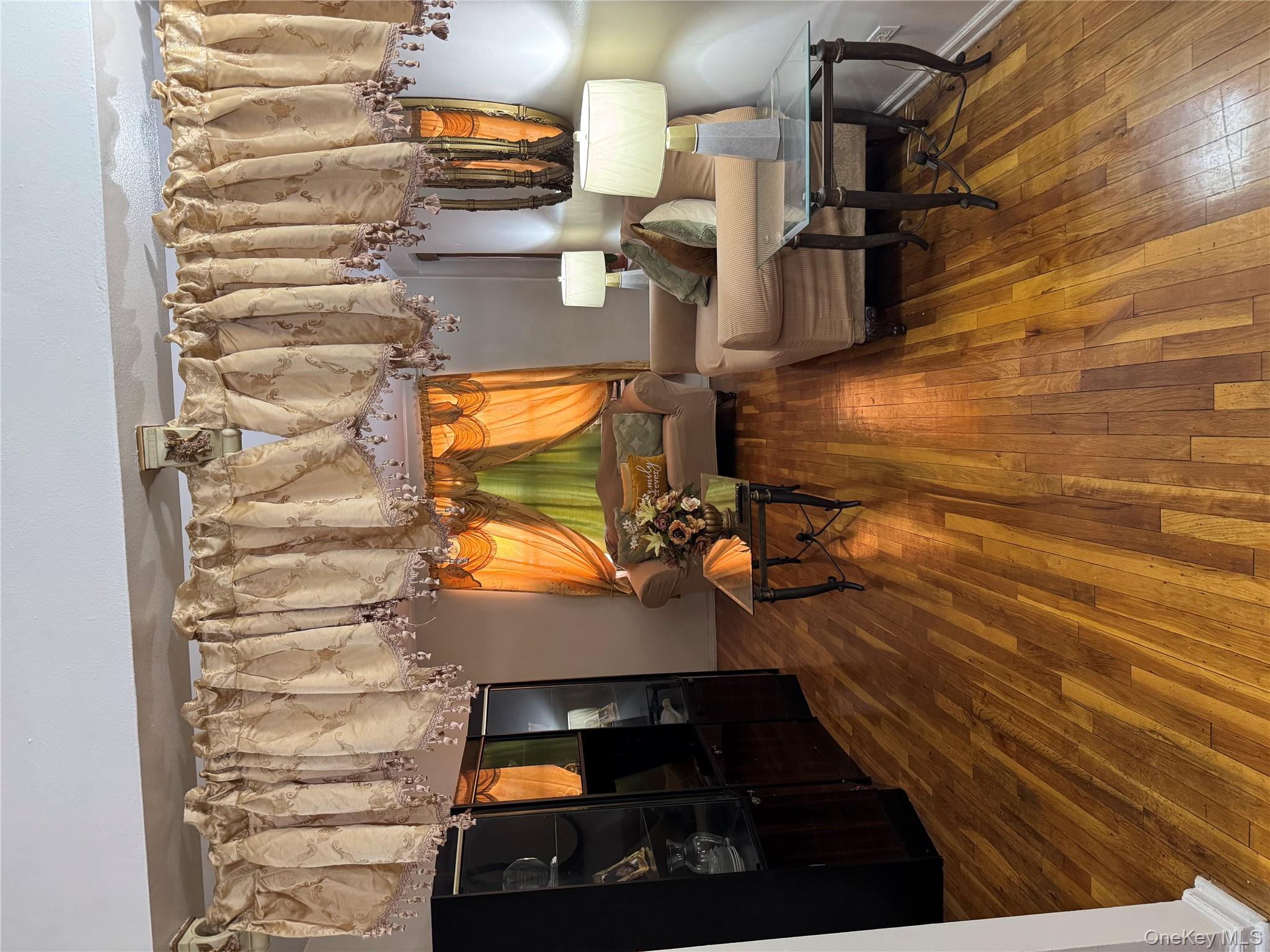 #8 photo, 745 E 231st Street, Bronx , NY 10466