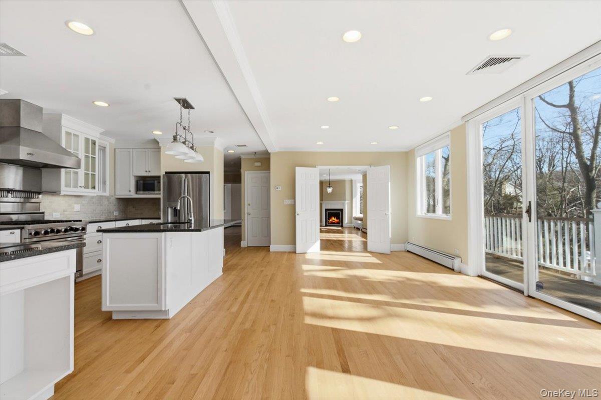 #7 photo, 27 Harbor Terrace Drive, Rye , NY 10580