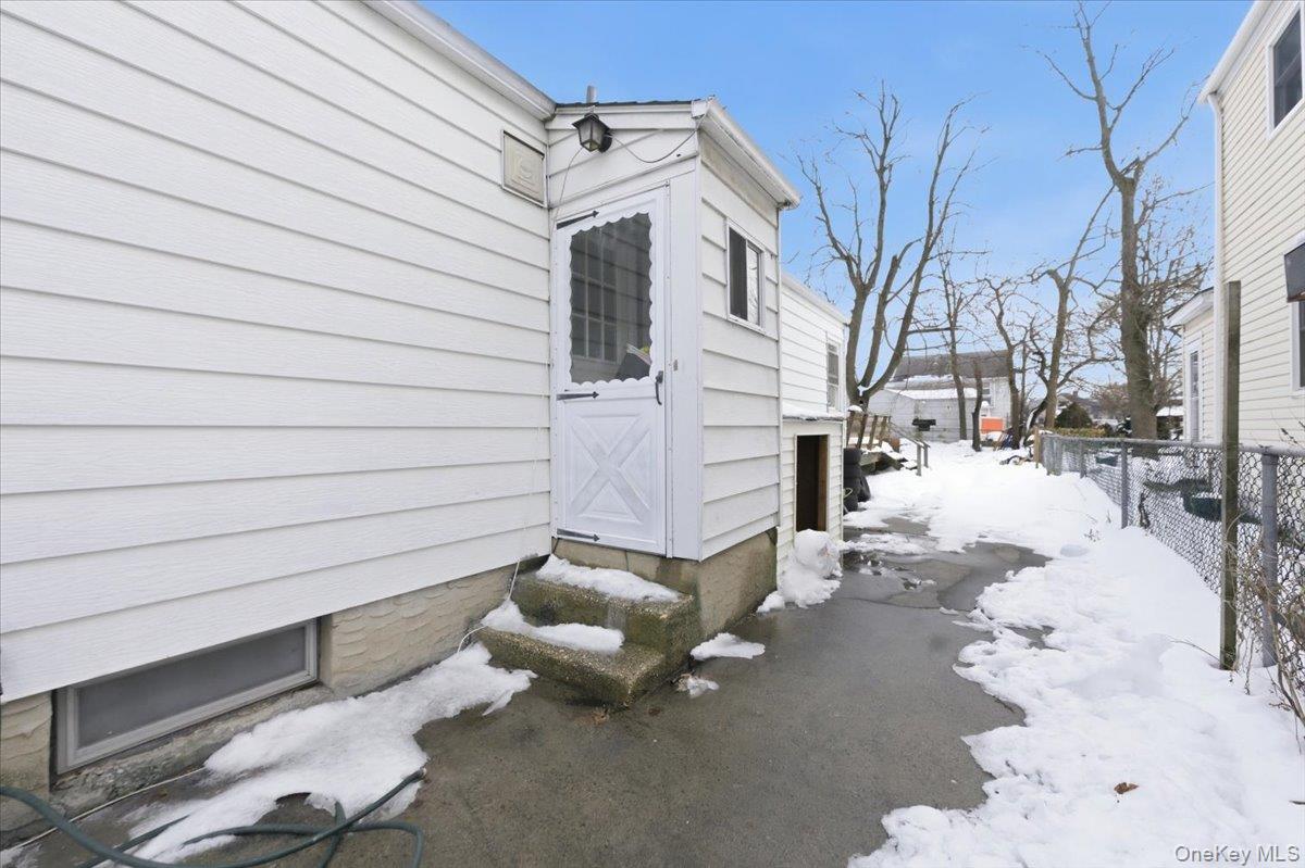 #14 photo, 21 Oak Avenue, Inwood , NY 11096