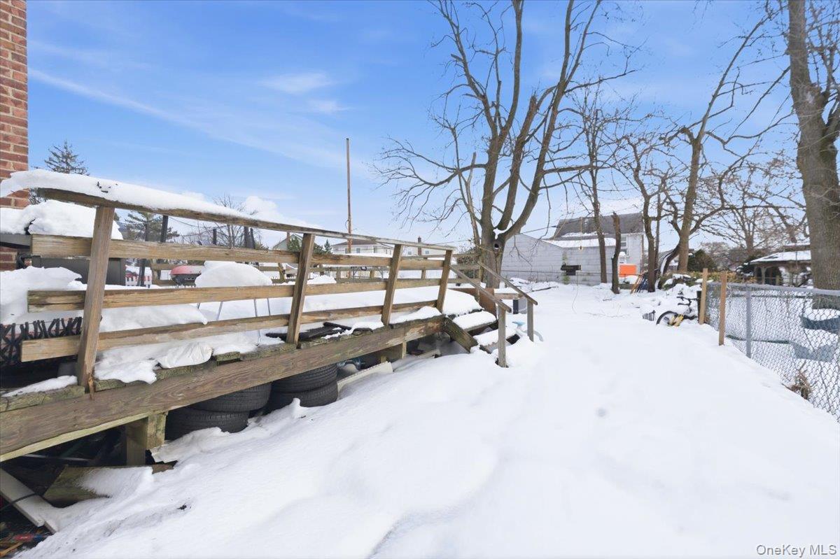 #17 photo, 21 Oak Avenue, Inwood , NY 11096