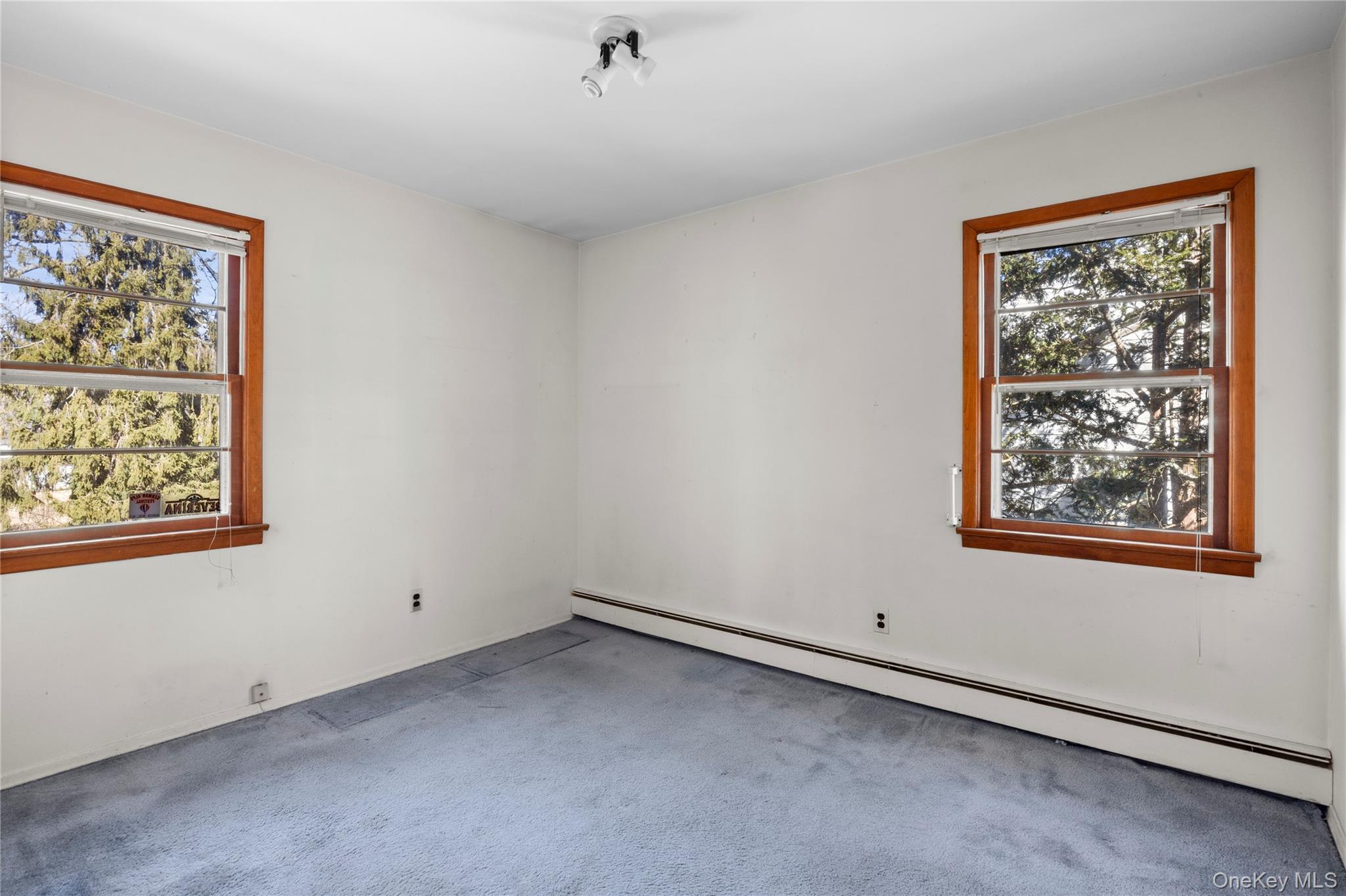 #10 photo, 11 Delaware Avenue, Port Washington , NY 11050