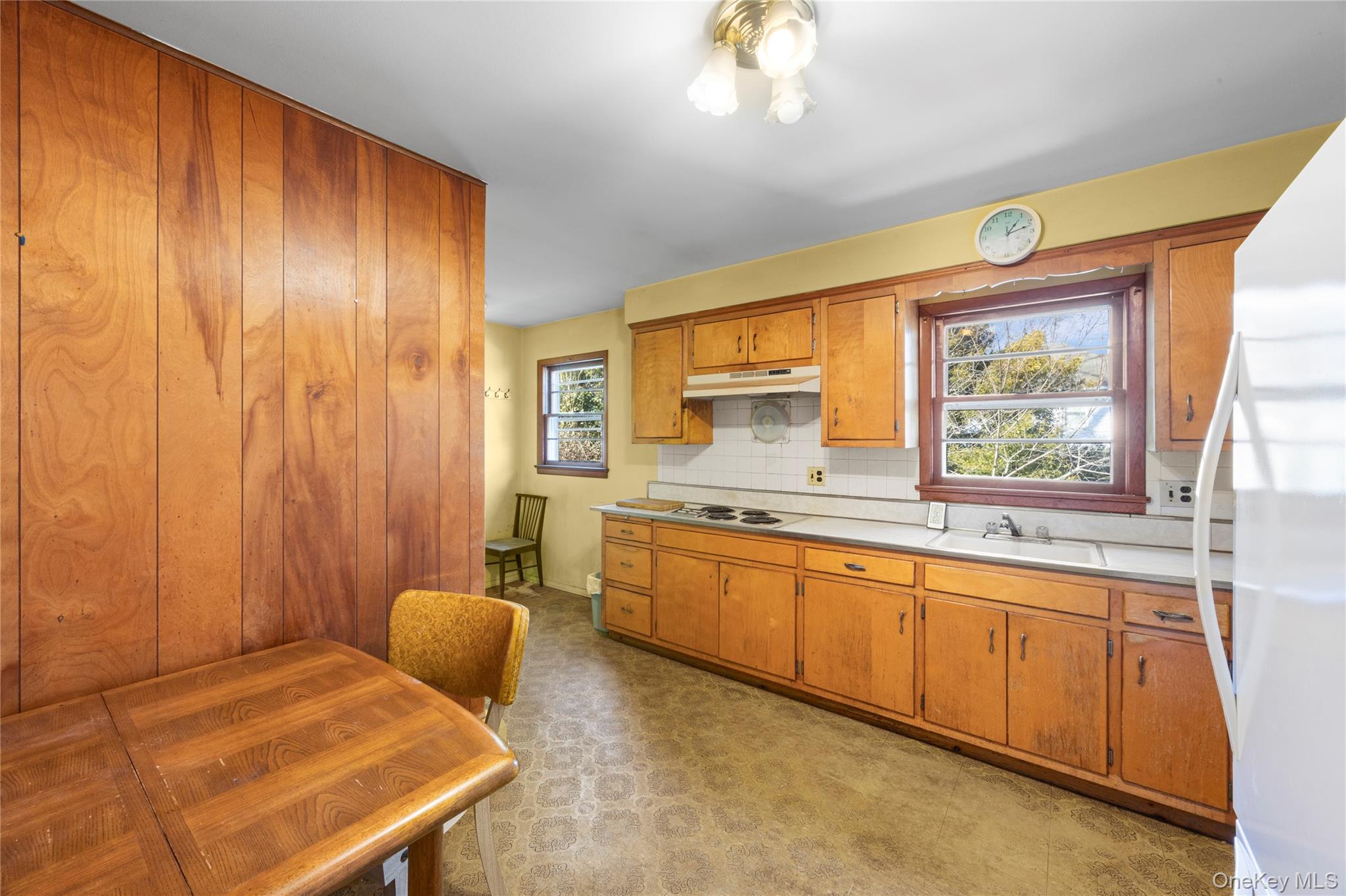 #15 photo, 11 Delaware Avenue, Port Washington , NY 11050