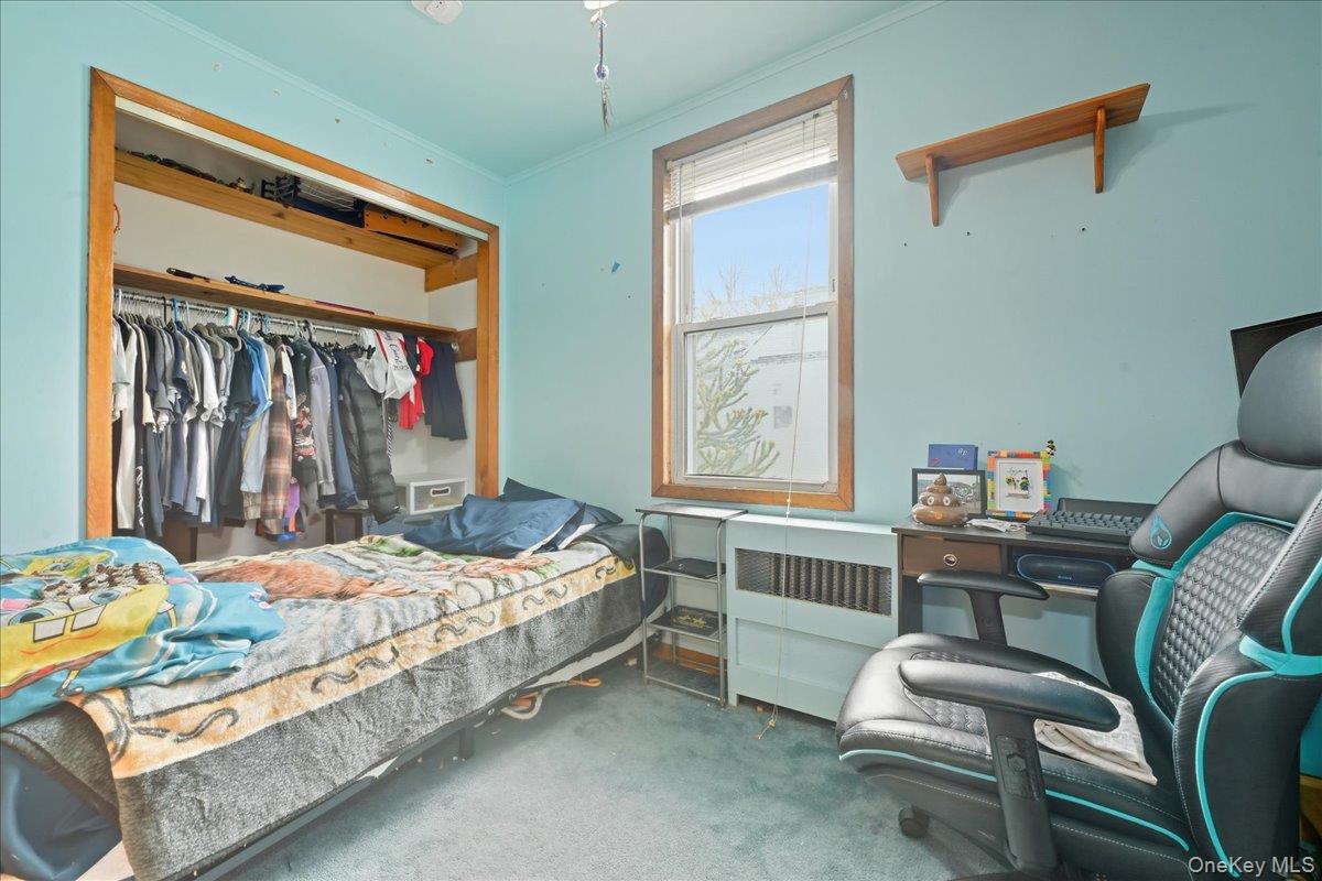 #19 photo, 51 W Hitchcock Avenue, Floral Park , NY 11001