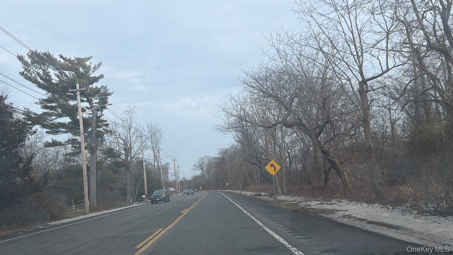 #4 photo, 2891 Montauk Highway, Brookhaven , NY 11719