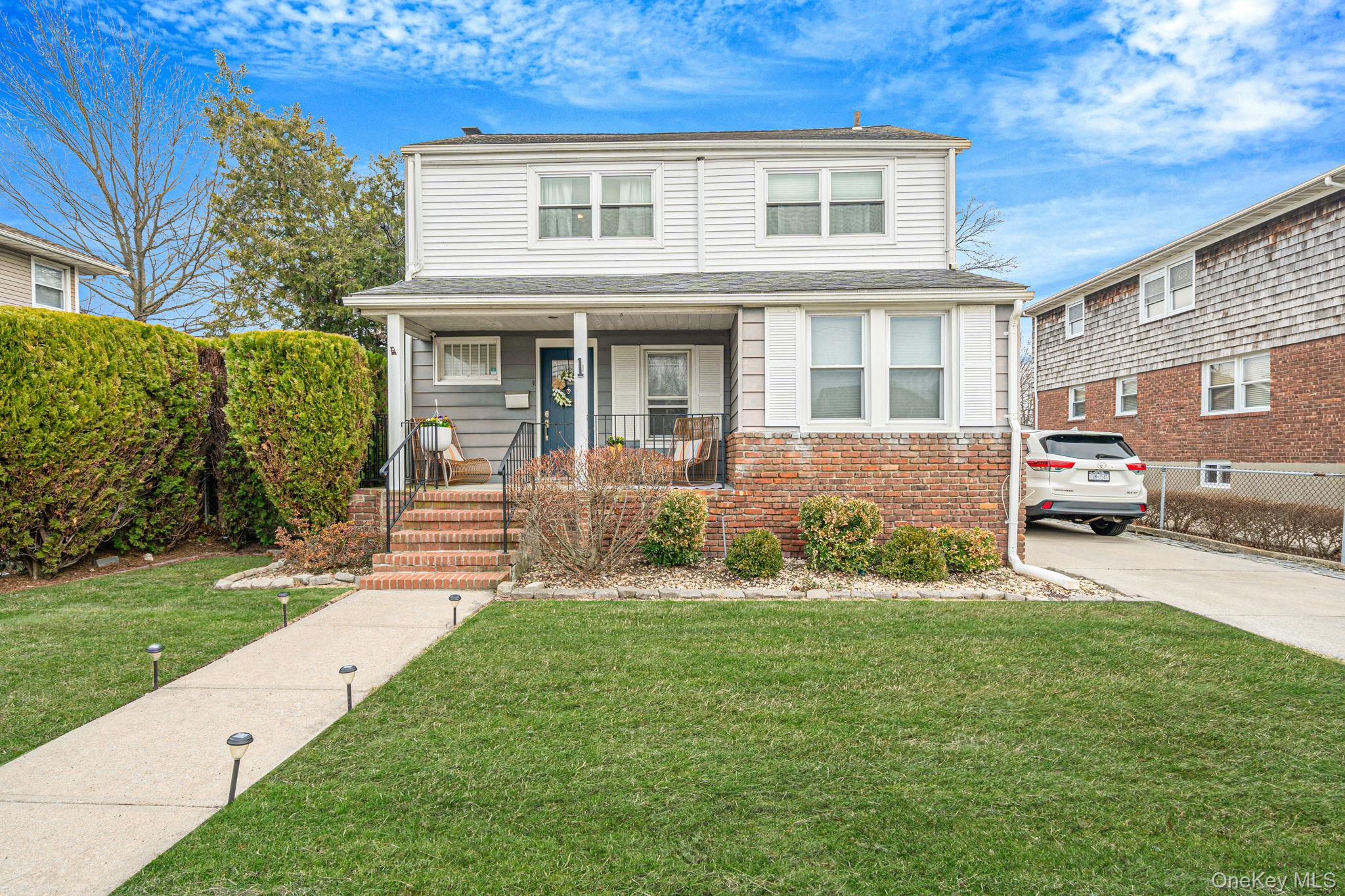 #1 photo, 1 2nd Avenue, East Rockaway , NY 11518