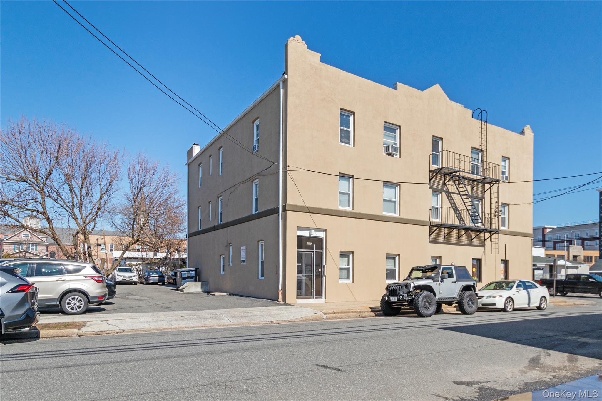 #10 photo, 146 Harrison Avenue, ناسو Mineola , NY 11501