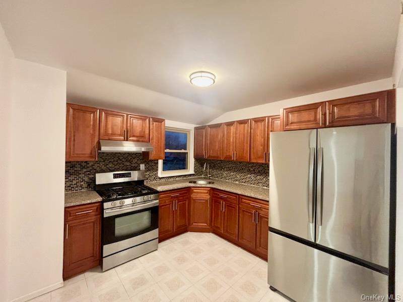 #4 photo, 139-10 254th Street, Rosedale , NY 11422