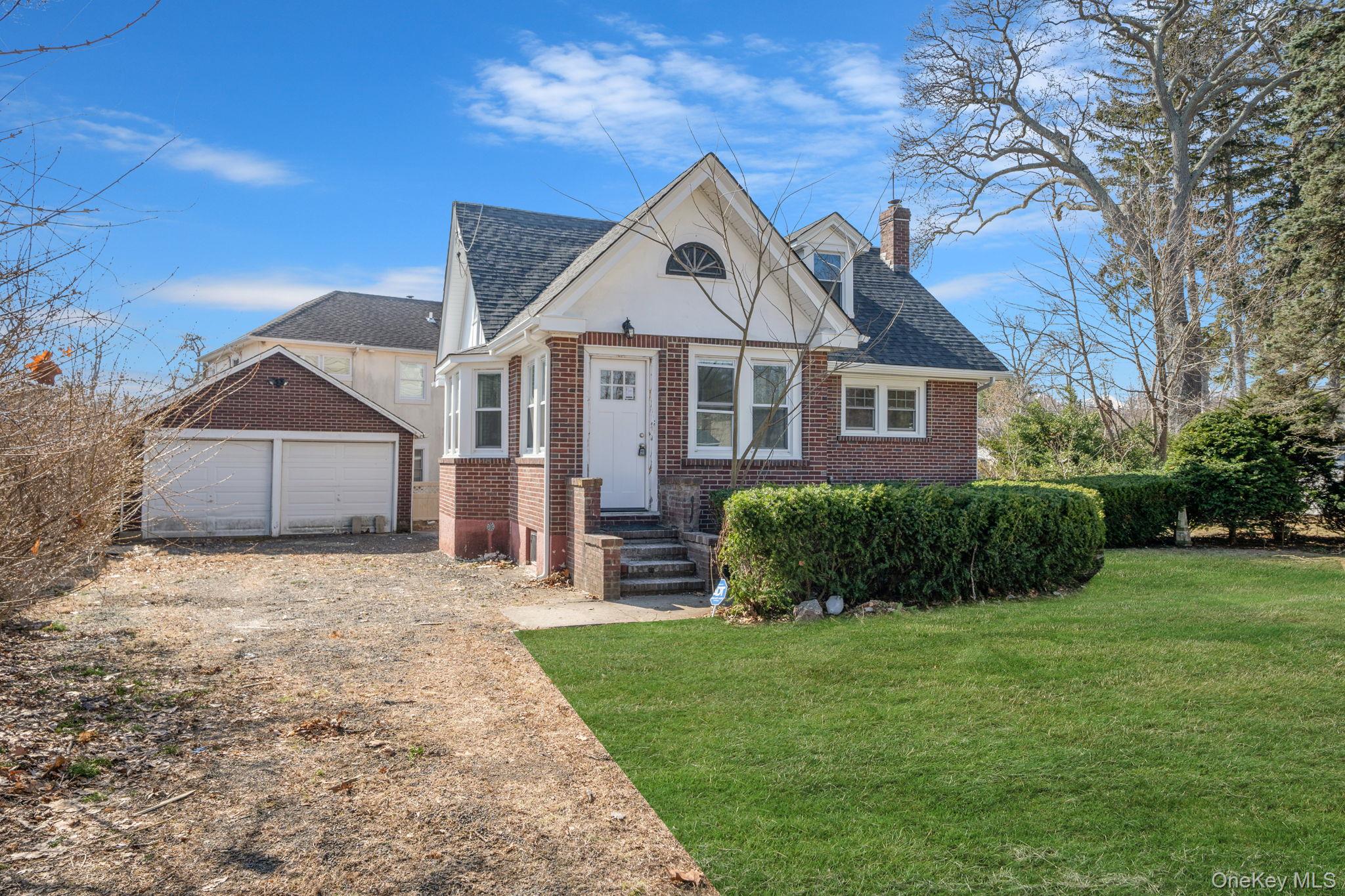 #1 photo, 44 Elizabeth Avenue, Smithtown , NY 11787