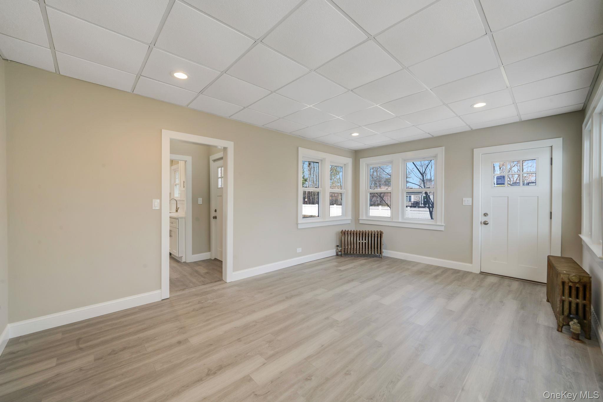 #3 photo, 44 Elizabeth Avenue, Smithtown , NY 11787