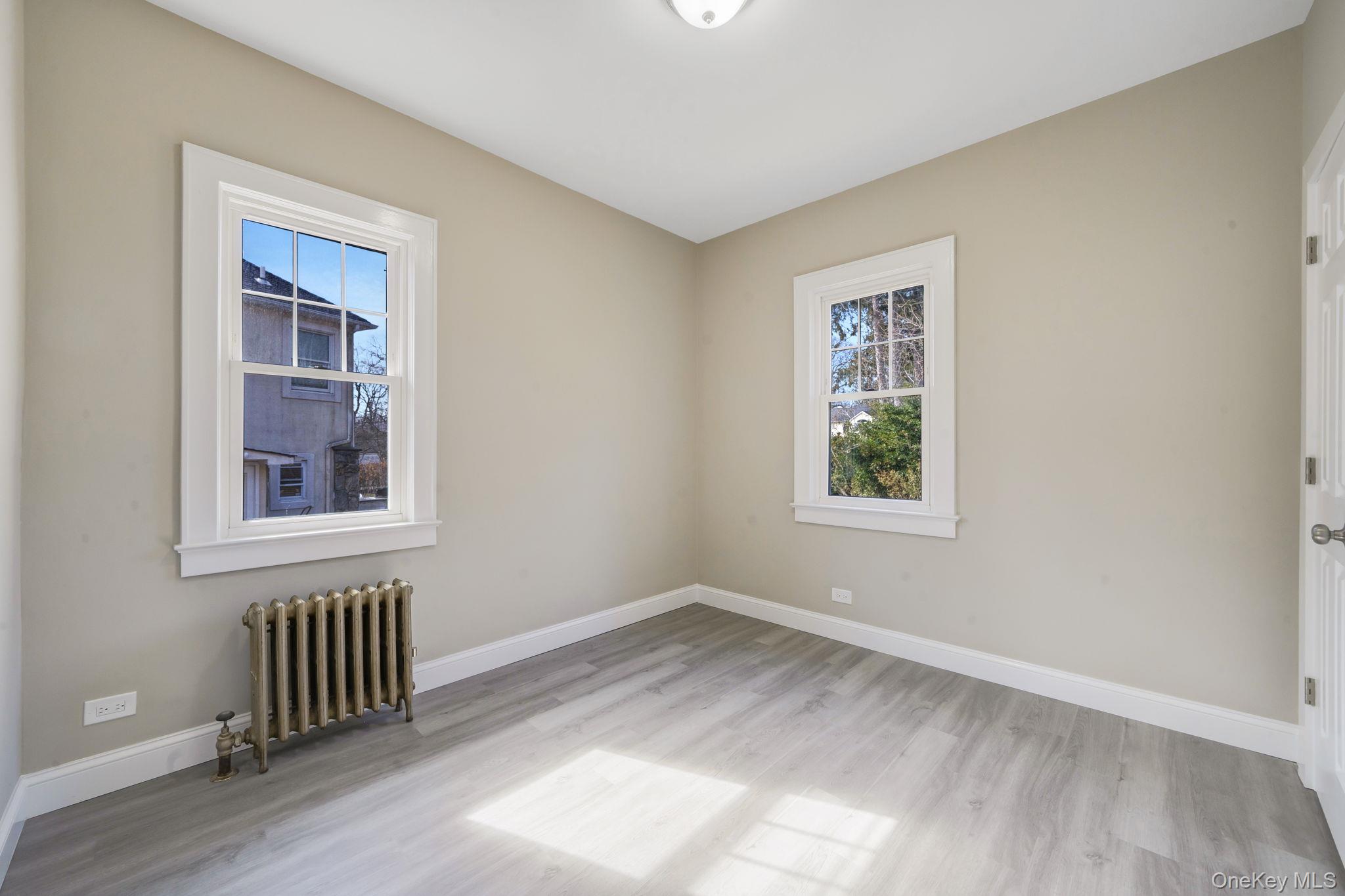 #8 photo, 44 Elizabeth Avenue, Smithtown , NY 11787