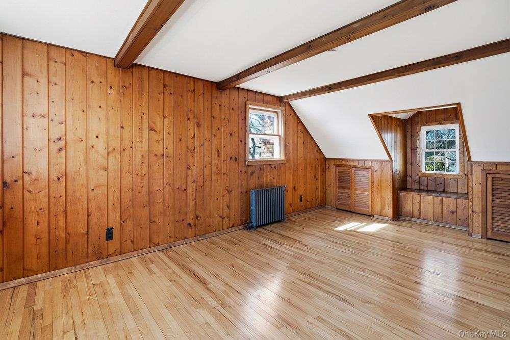 #13 photo, 303 Kansas Street, 东长岛 Lindenhurst , NY 11757