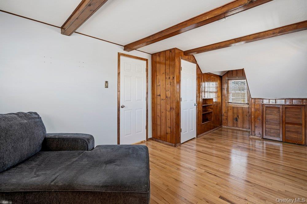 #15 photo, 303 Kansas Street, 东长岛 Lindenhurst , NY 11757