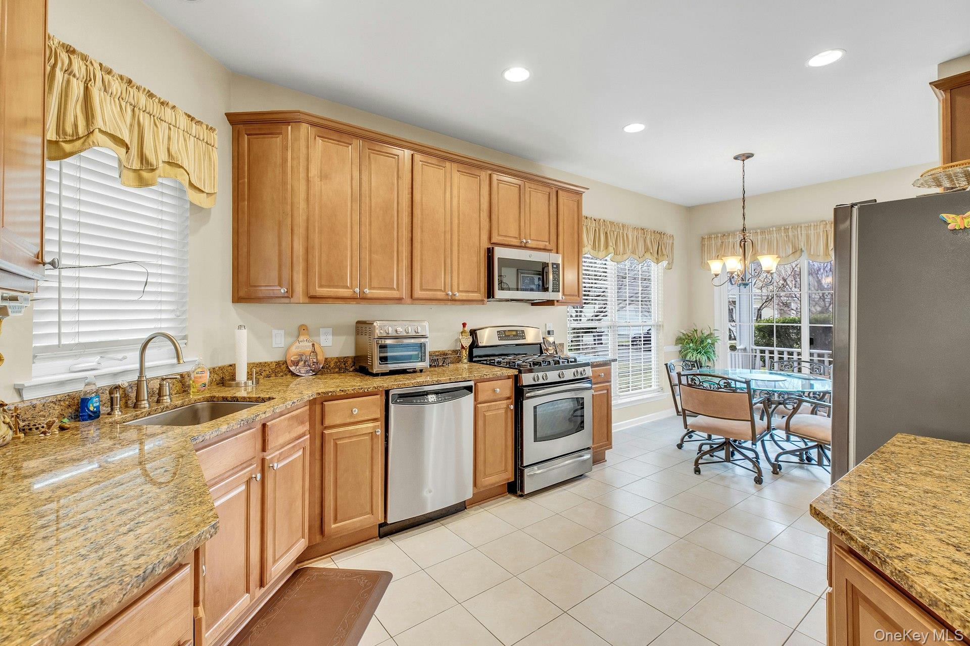 #13 photo, 43 Louden Loop, Mount Sinai , NY 11766