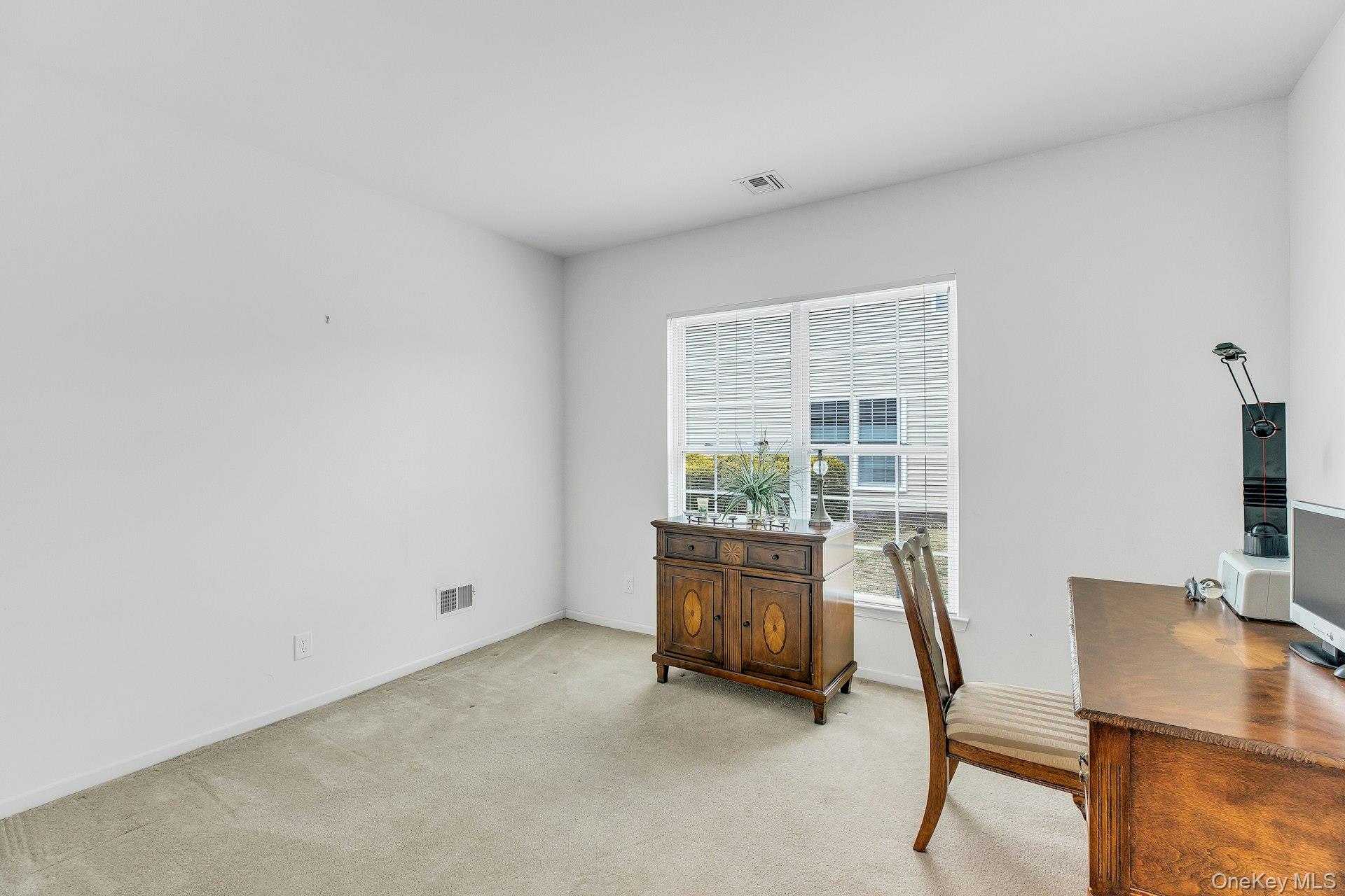 #20 photo, 43 Louden Loop, Mount Sinai , NY 11766