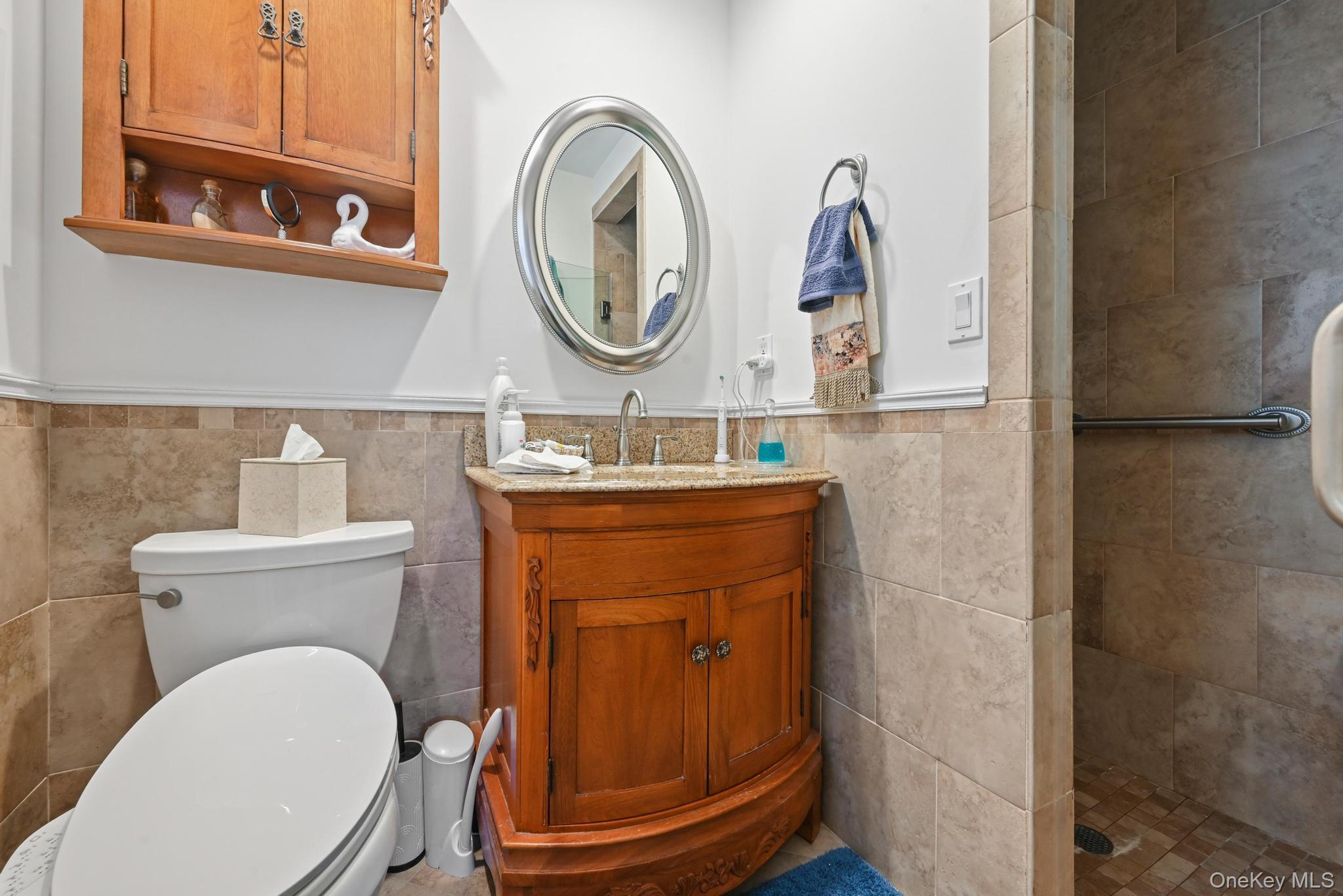 #16 photo, 3 Chapin, Farmingdale , NY 11735