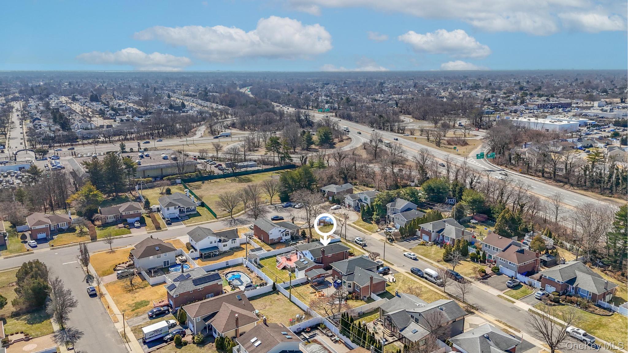 #7 photo, 3 Chapin, Farmingdale , NY 11735