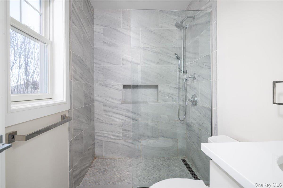 #12 photo, 91 Rockwell Street, Harrison , NY 10528