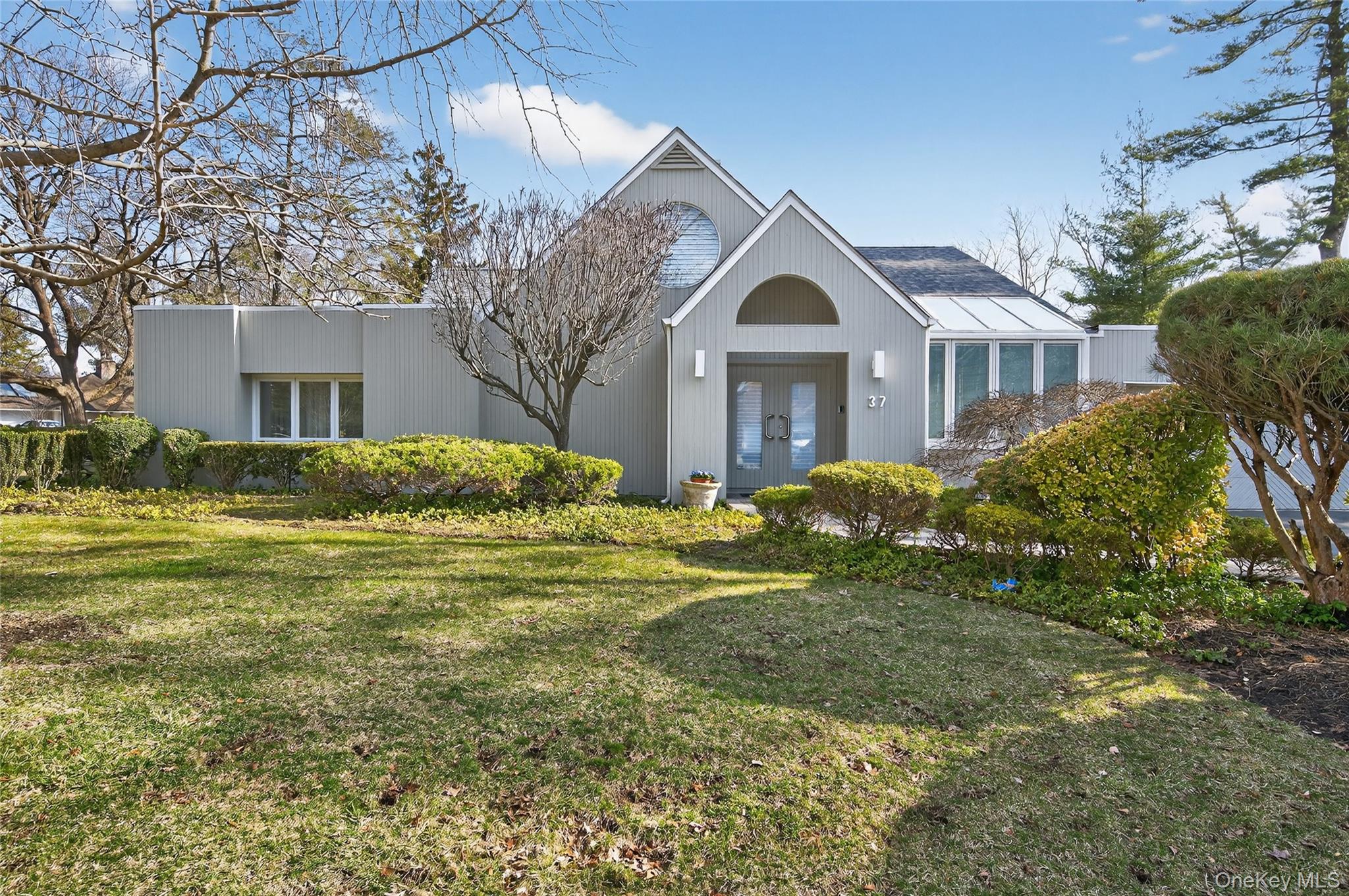 #1 photo, 37 Shelter Lane, Roslyn Heights , NY 11577