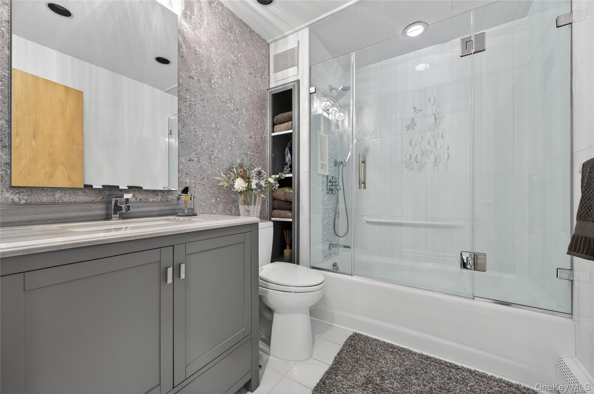 #20 photo, 37 Shelter Lane, Roslyn Heights , NY 11577