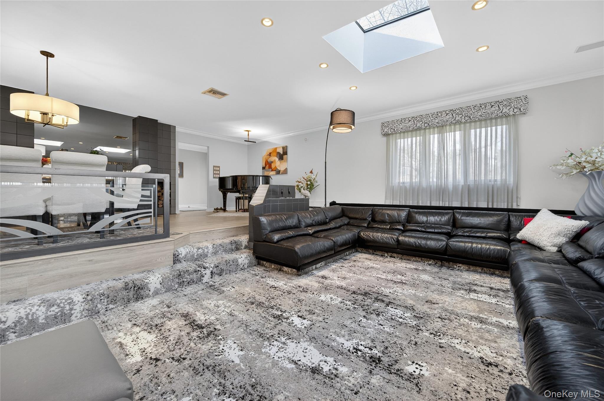 #6 photo, 37 Shelter Lane, Roslyn Heights , NY 11577