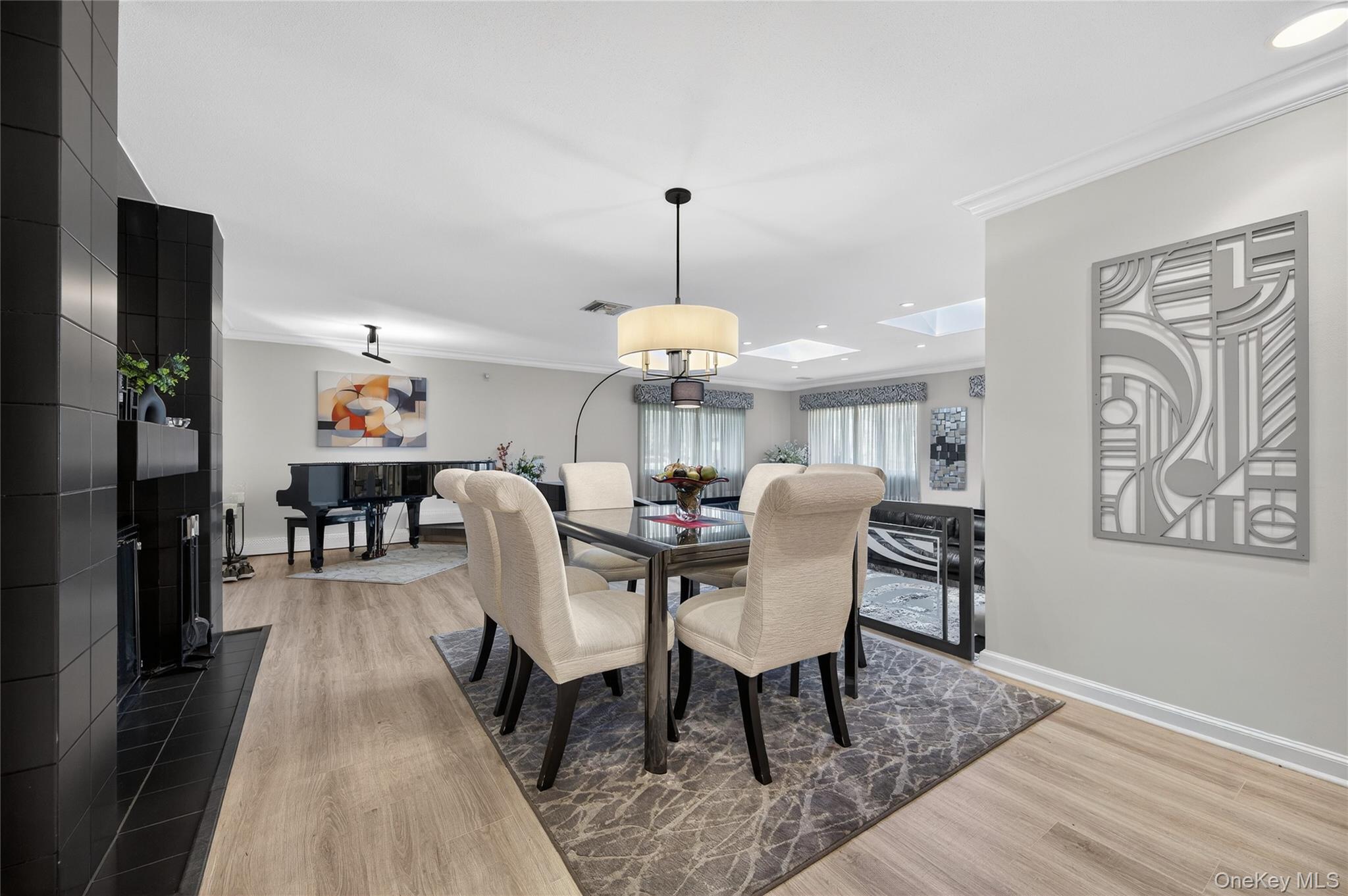 #8 photo, 37 Shelter Lane, Roslyn Heights , NY 11577