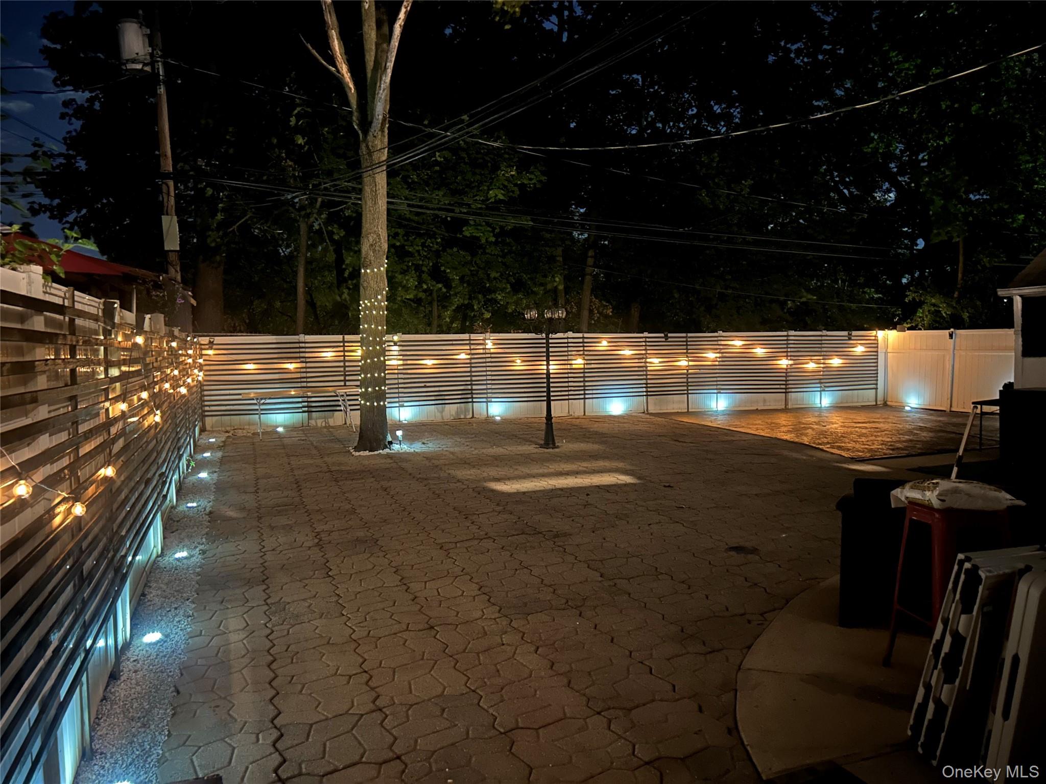 #1 photo, 30 Norfolk Drive, Нассау ‖ Elmont , NY 11003