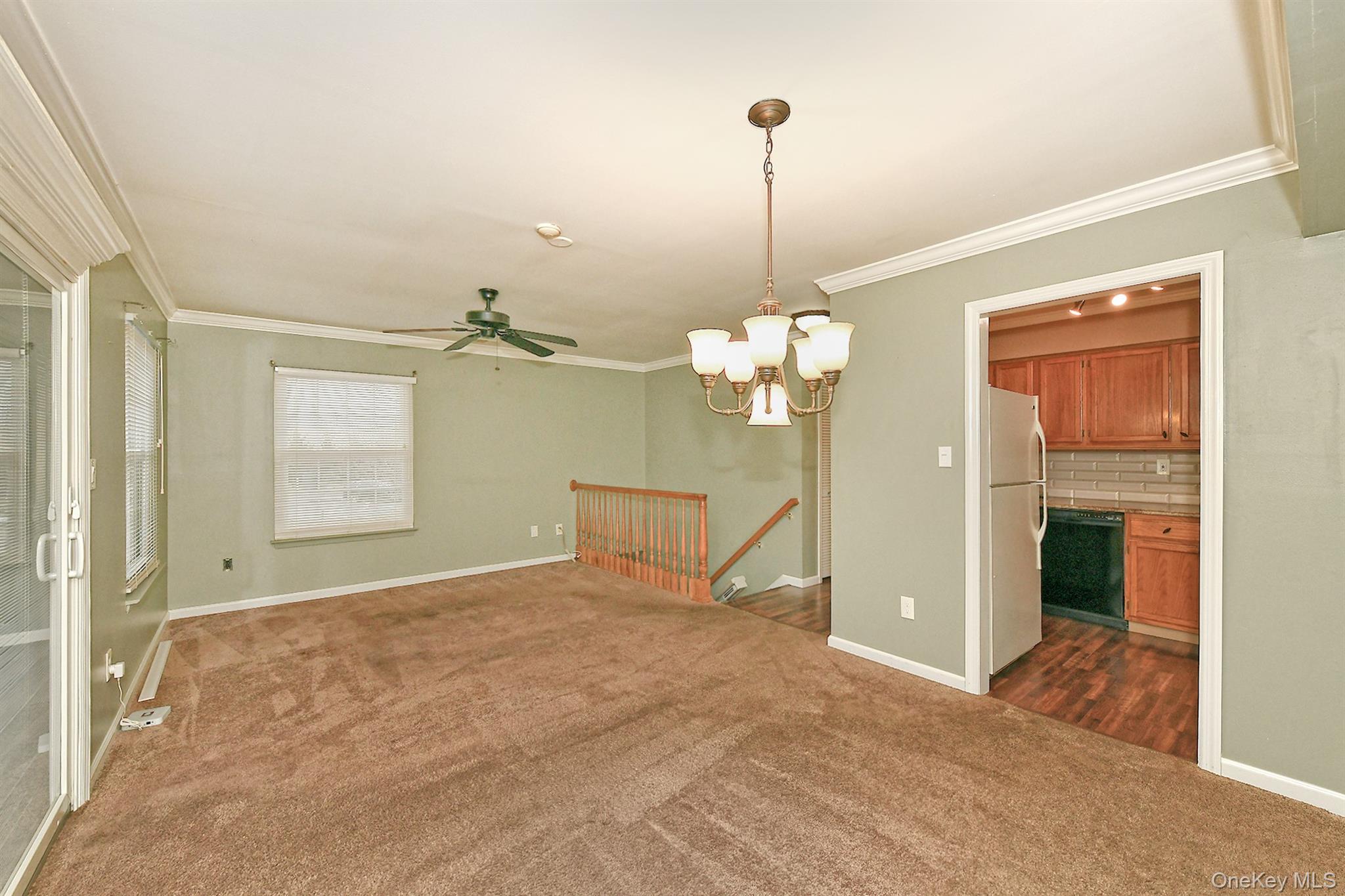 #11 photo, 171 Fairview Circle, 东长岛 Middle Island , NY 11953