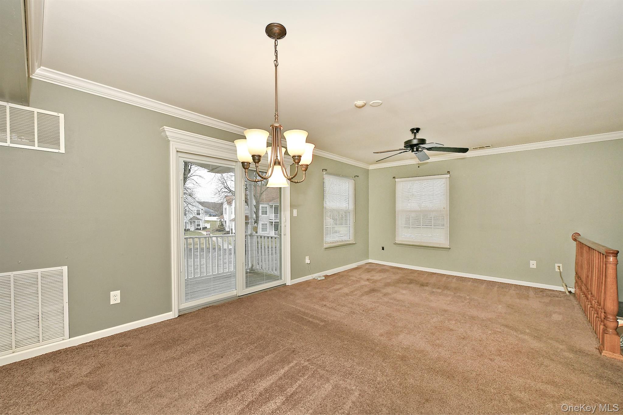 #12 photo, 171 Fairview Circle, 东长岛 Middle Island , NY 11953